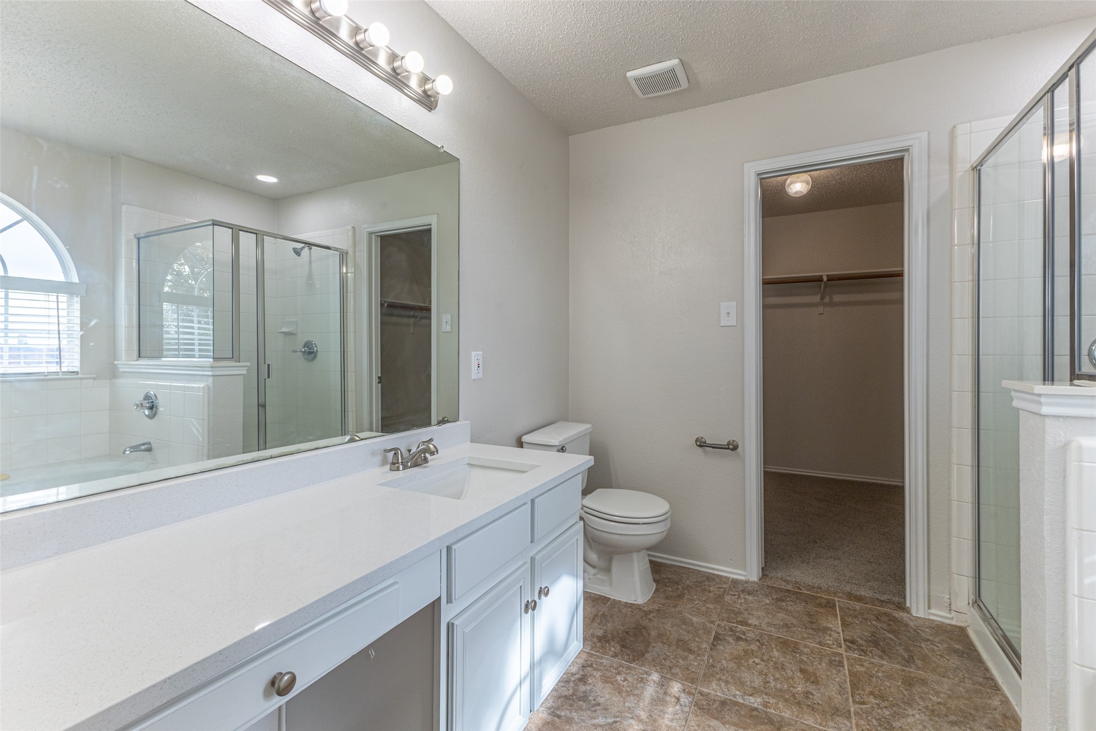 14844 Bell Manor Court