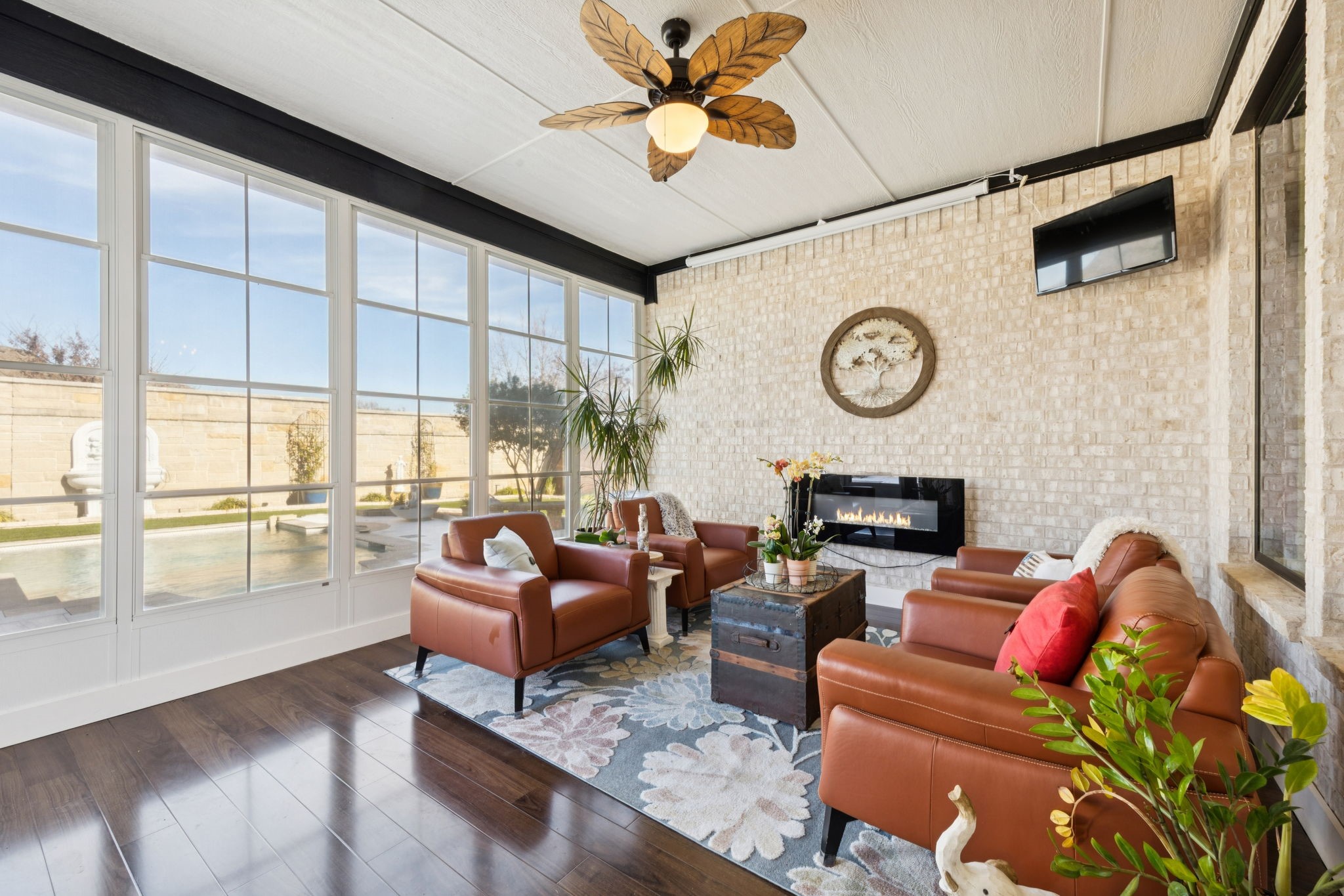 405 Green Valley Drive