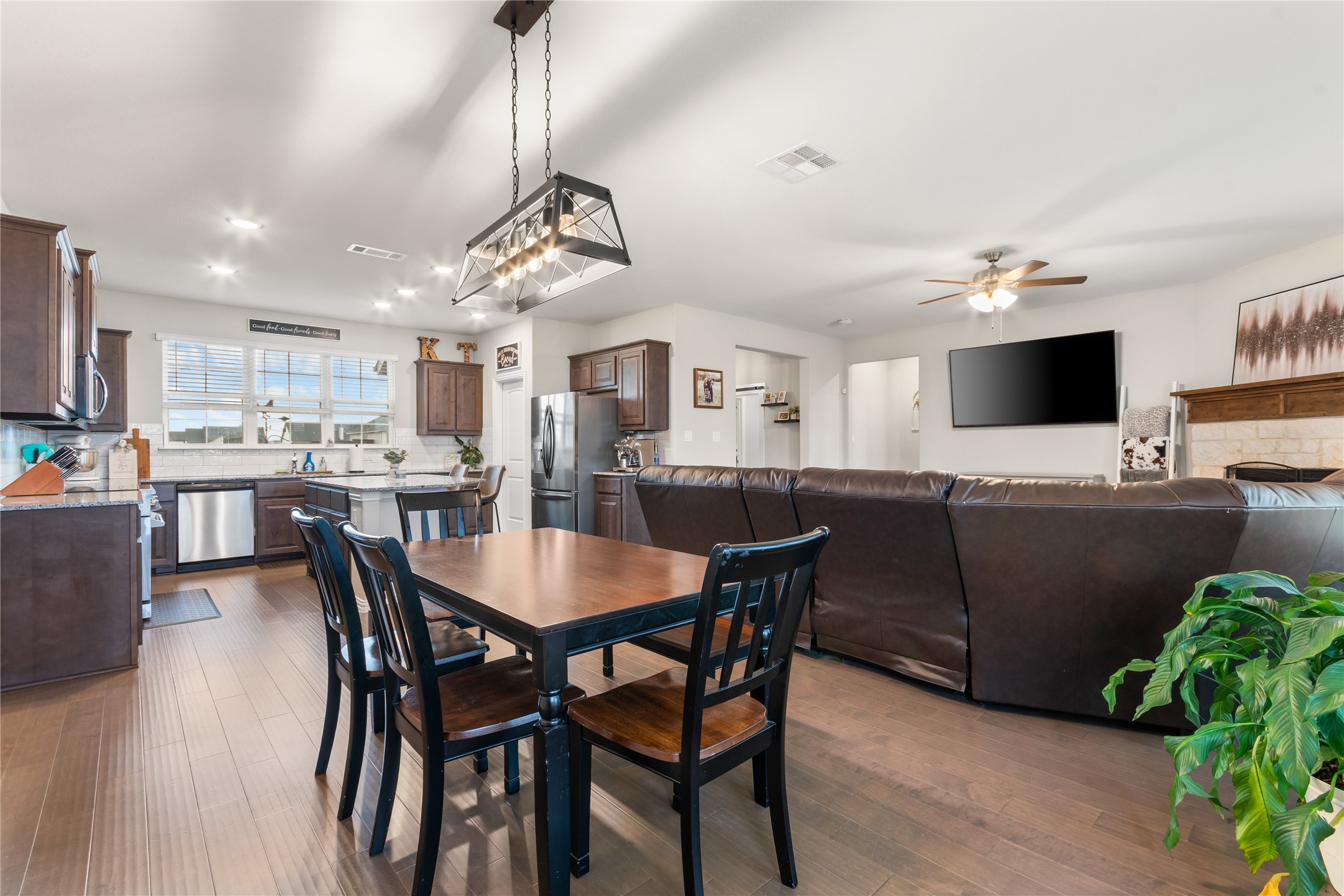 2517 Southern Oak Trail