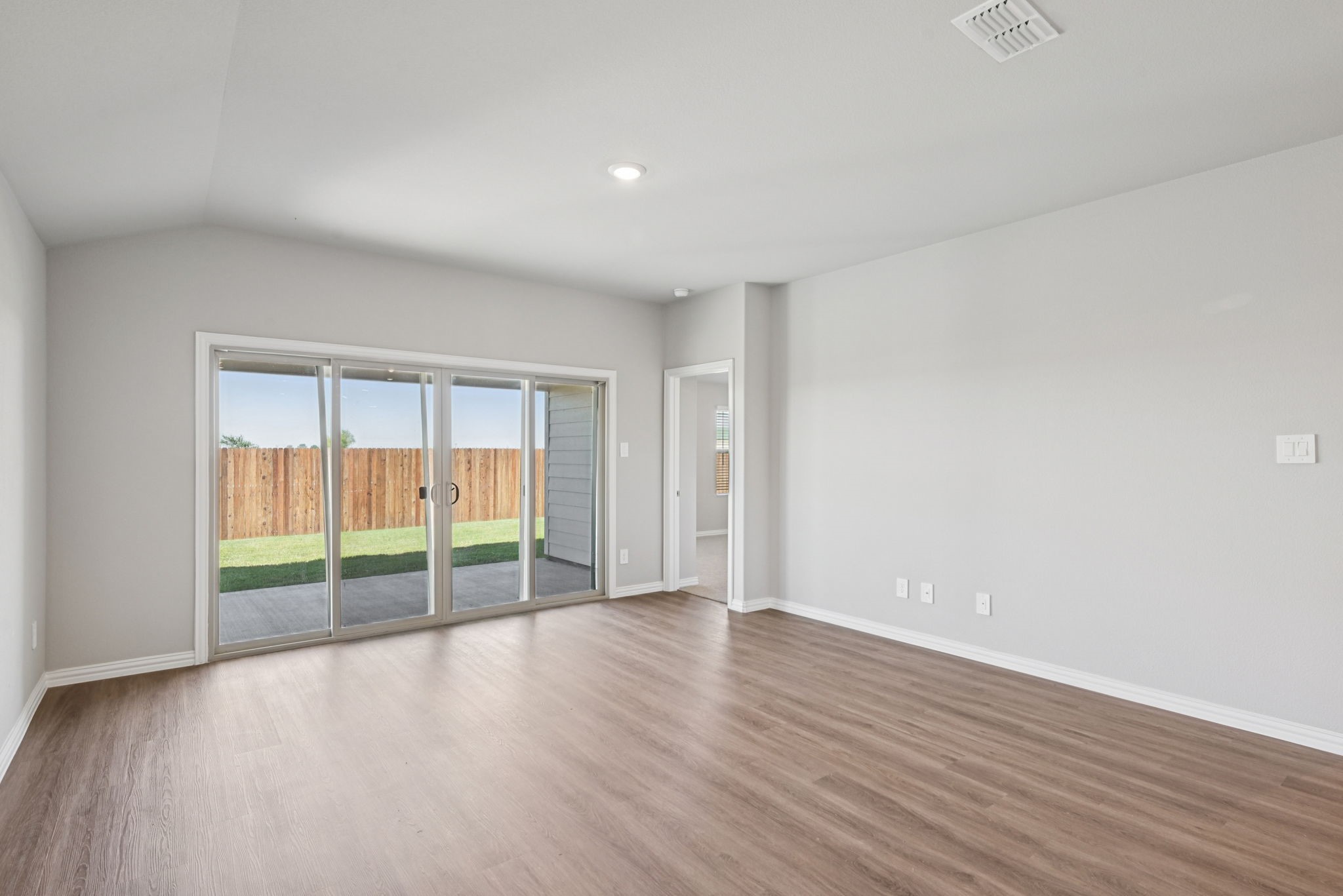 2024 Carriage Court