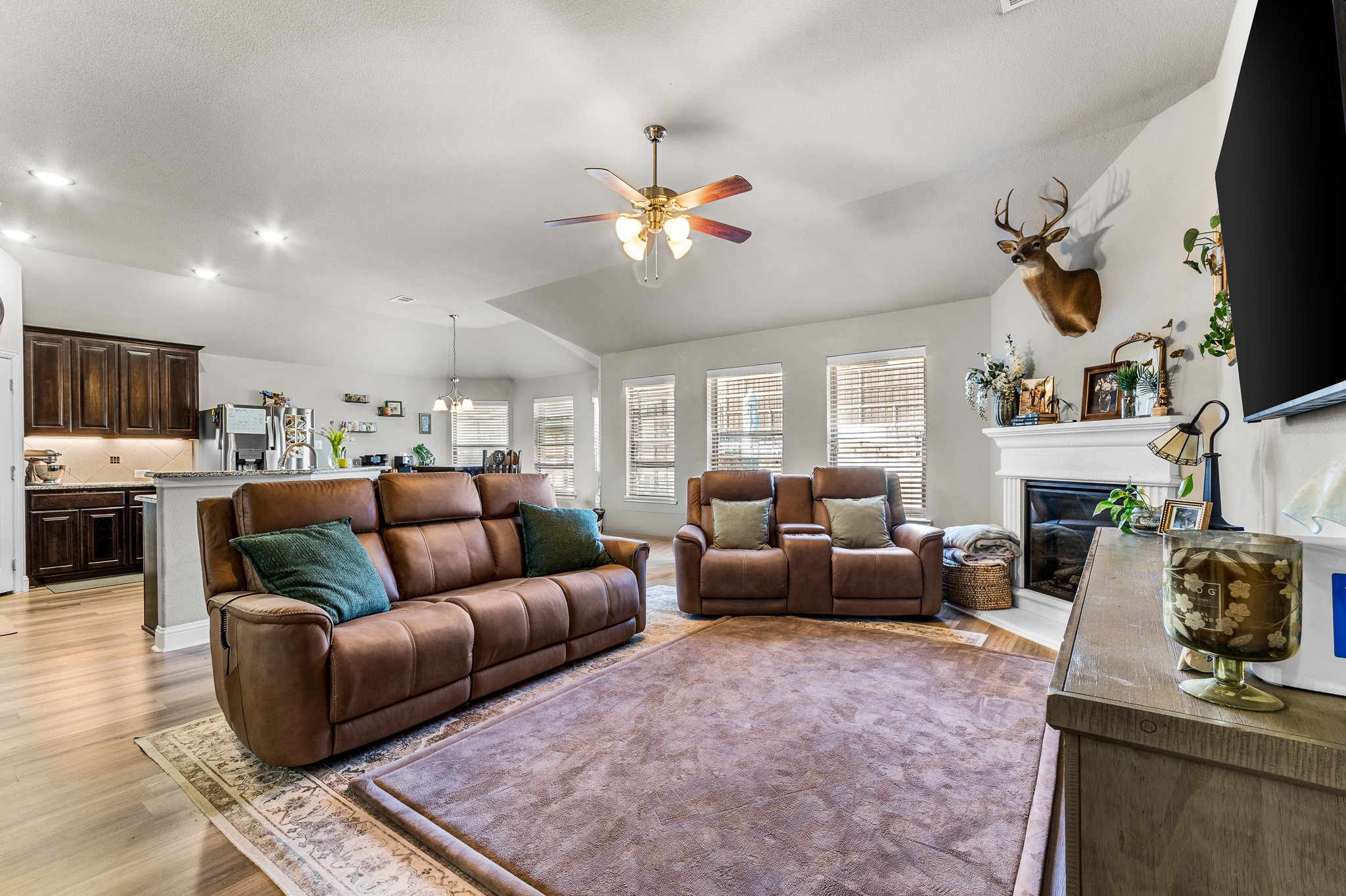 128 Hillcrest Way