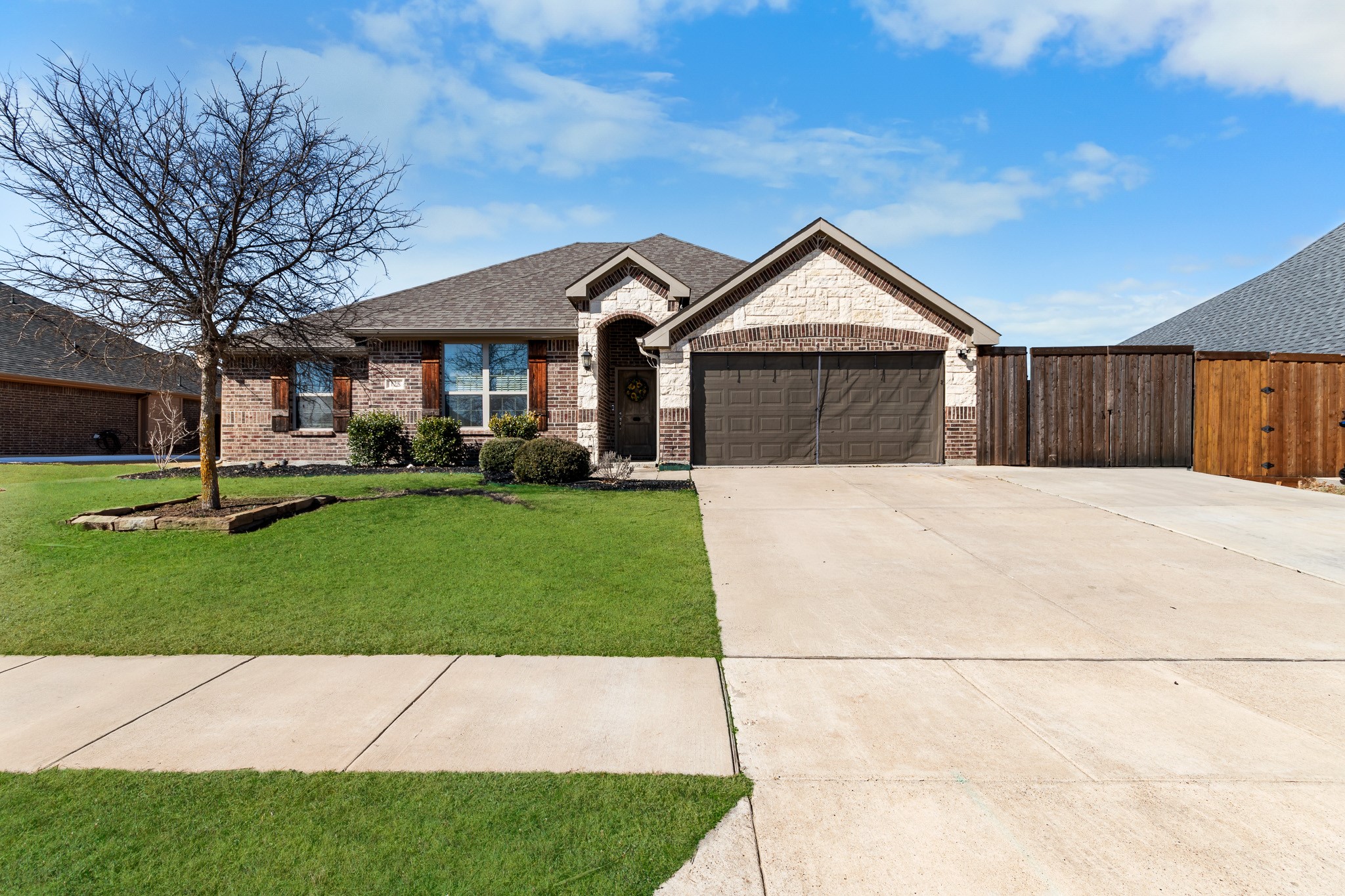 128 Hillcrest Way