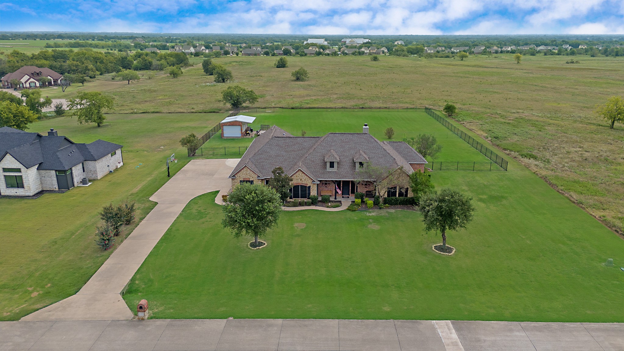 1354 Shadow Lakes