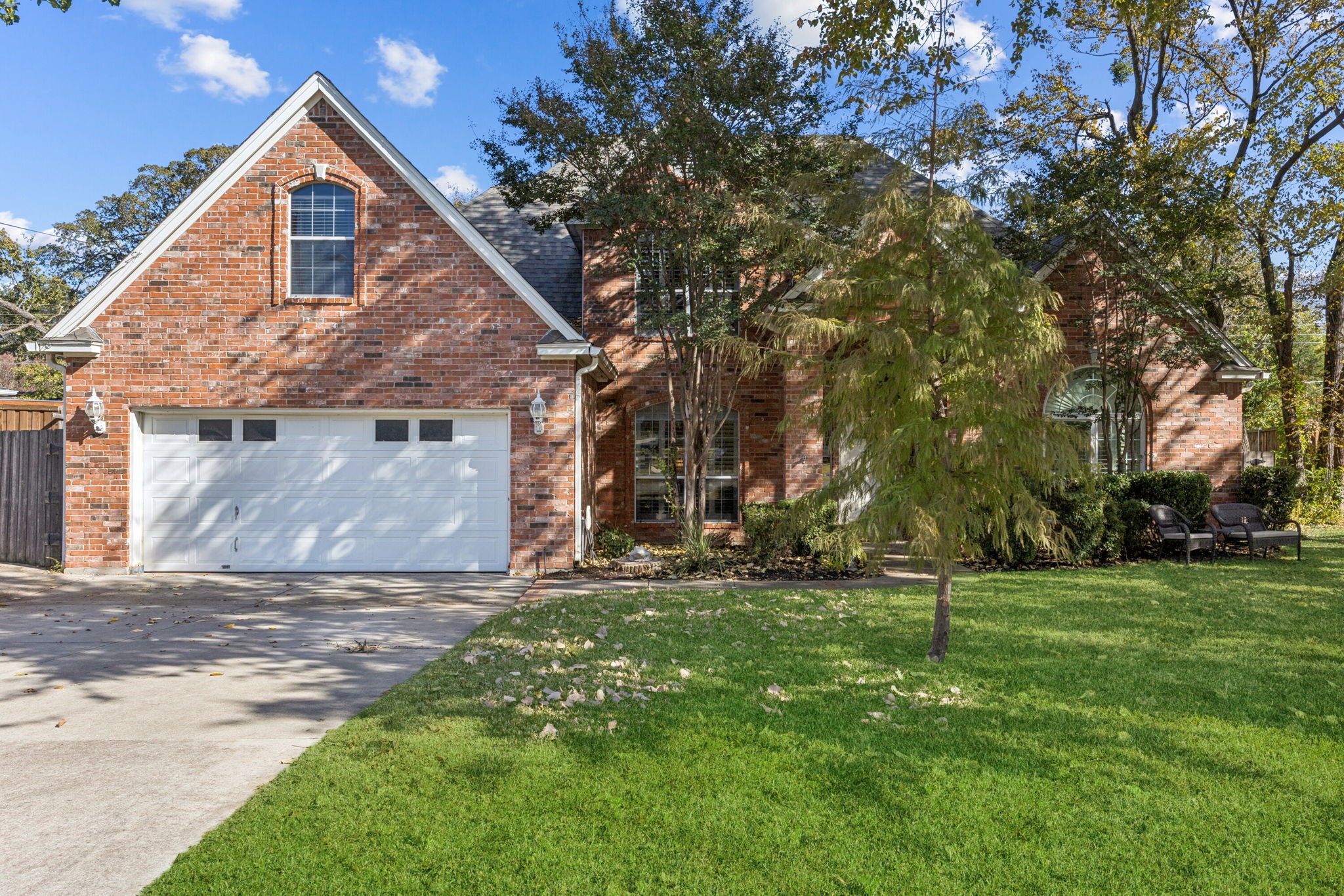 3216 Mercury Drive
