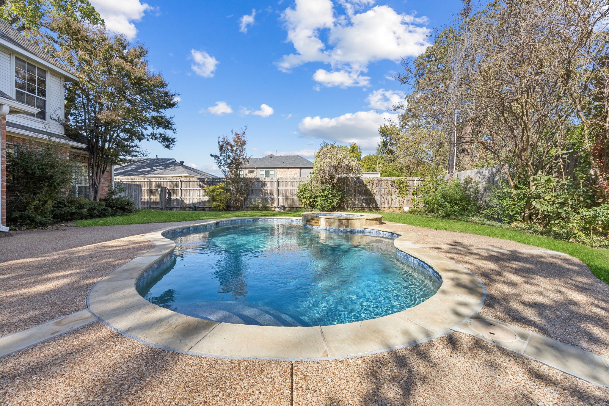 3216 Mercury Drive