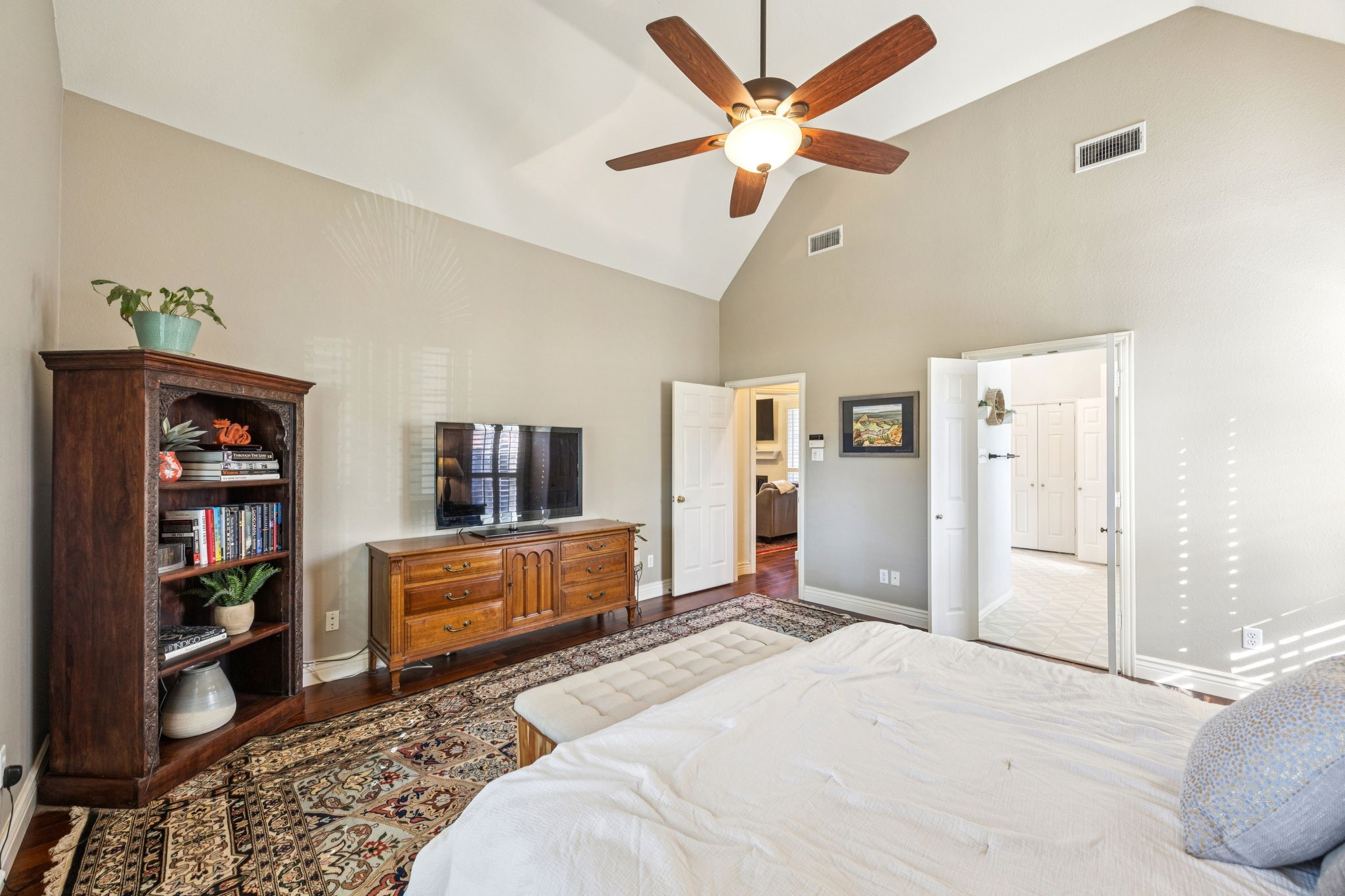 3216 Mercury Drive