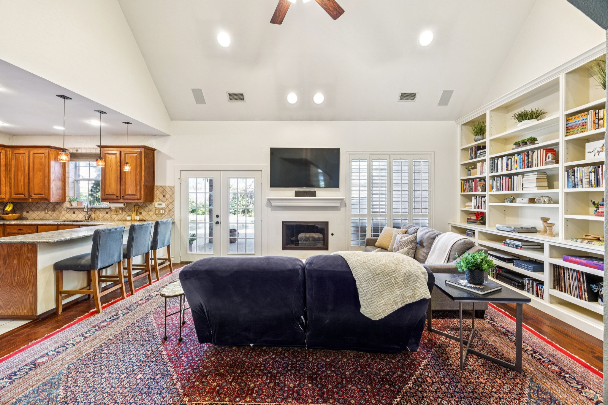 3216 Mercury Drive