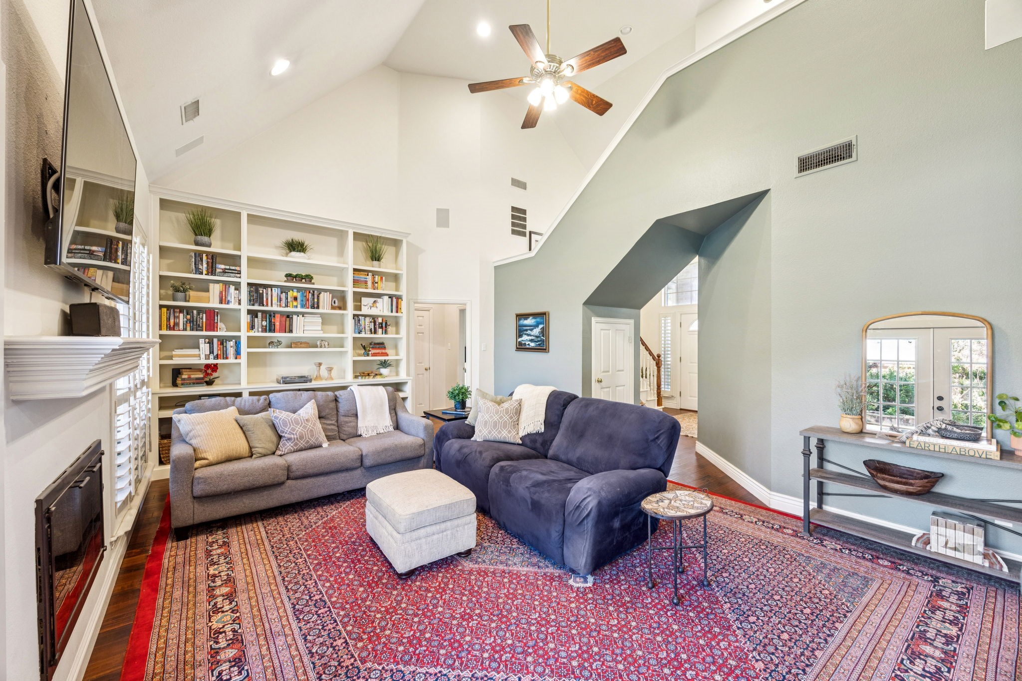 3216 Mercury Drive