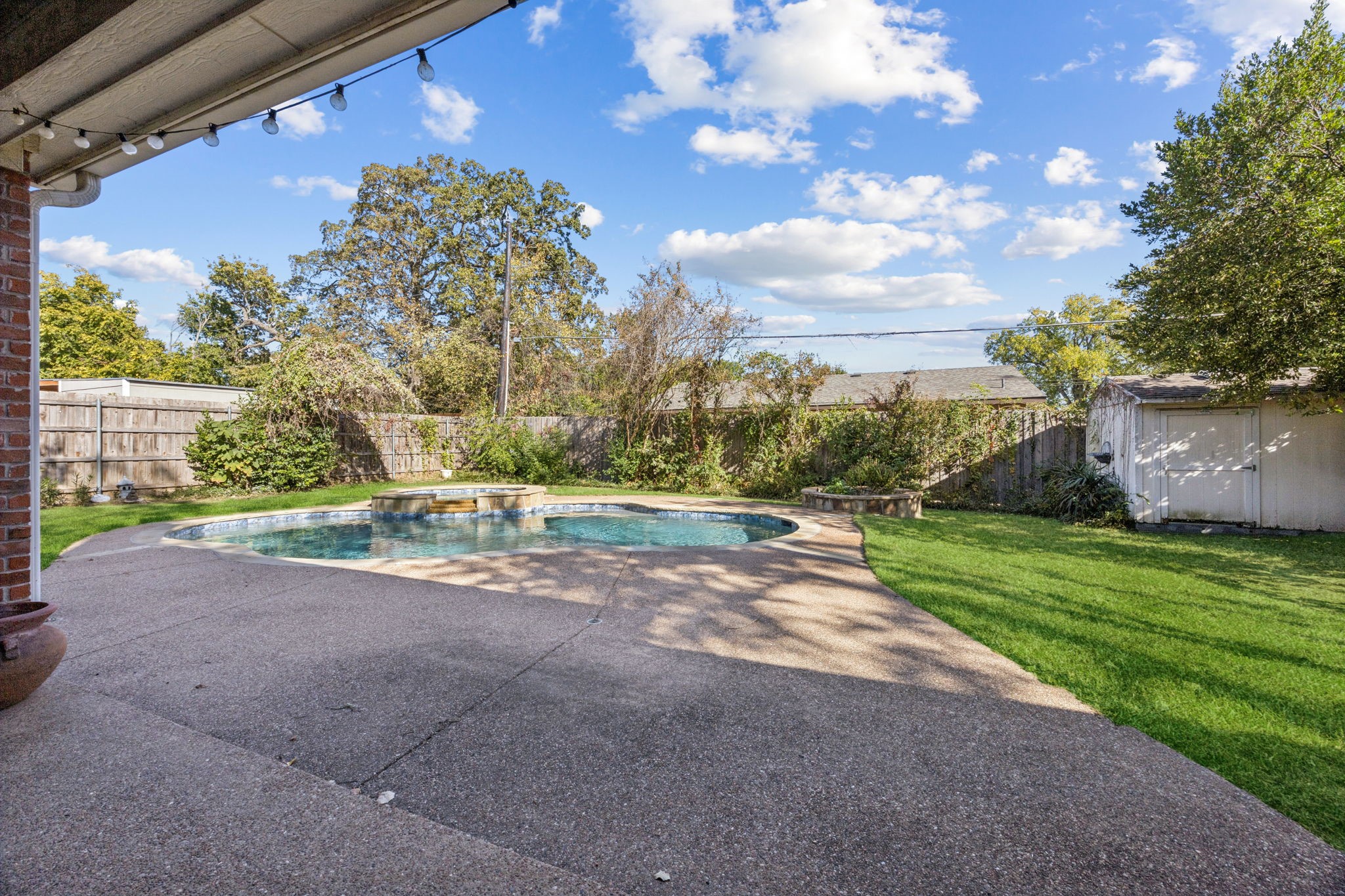 3216 Mercury Drive