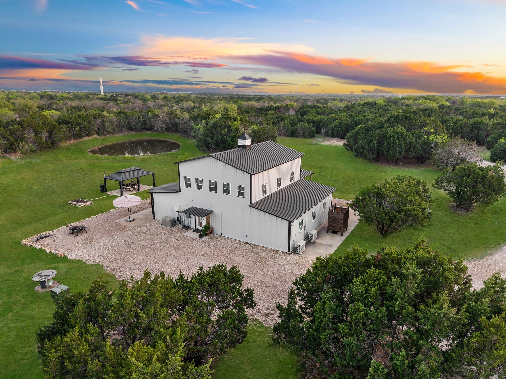 116 Creekview Drive