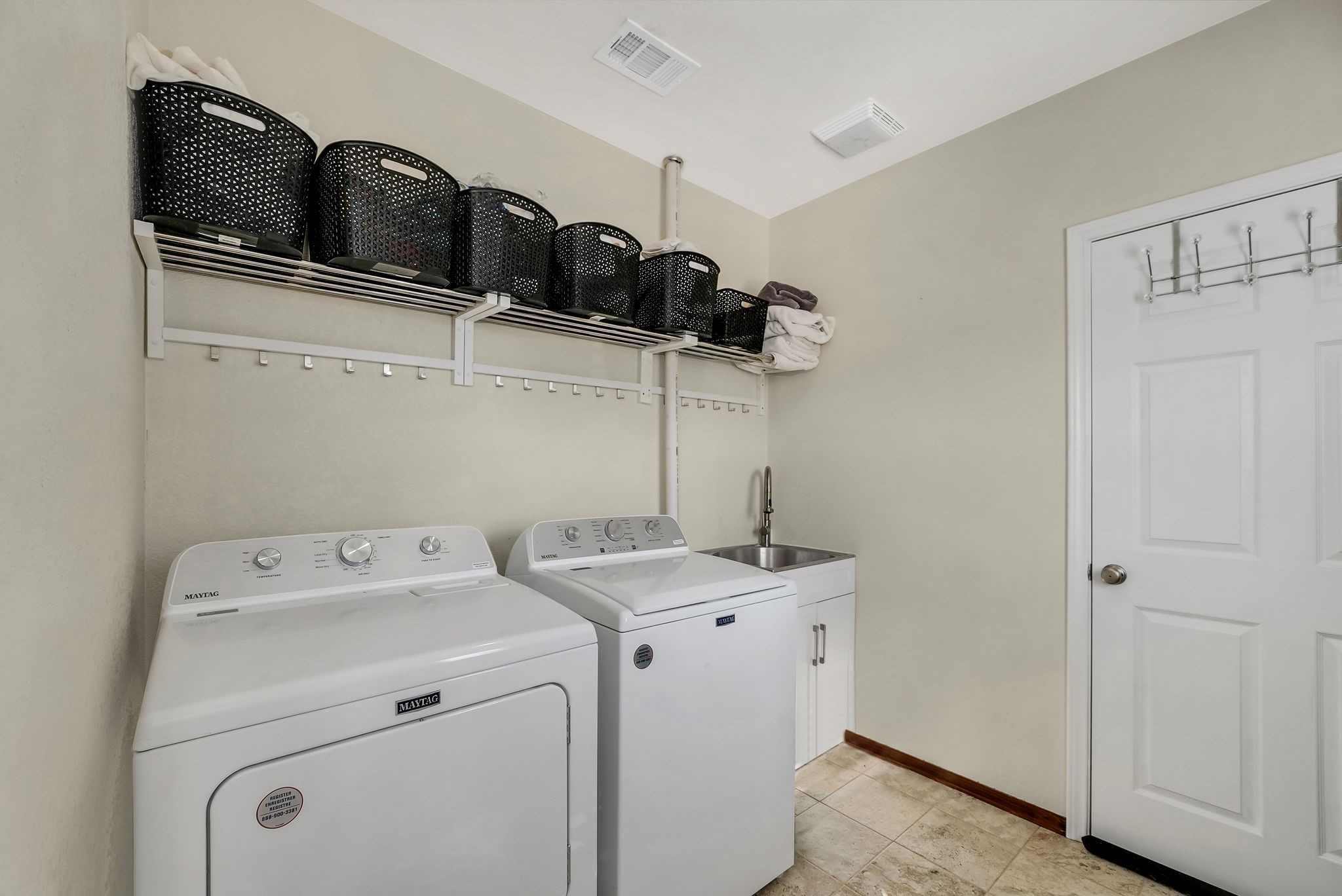 116 Creekview Drive