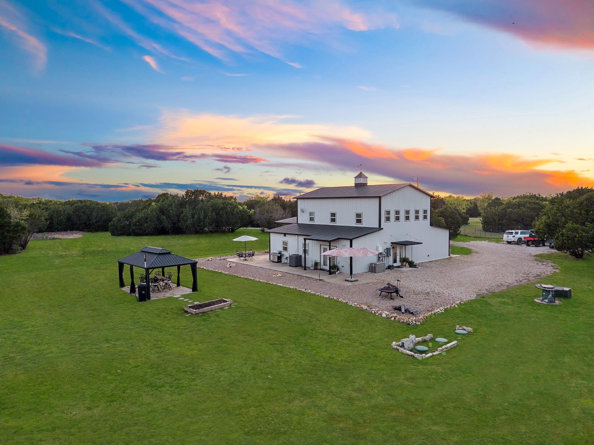 116 Creekview Drive