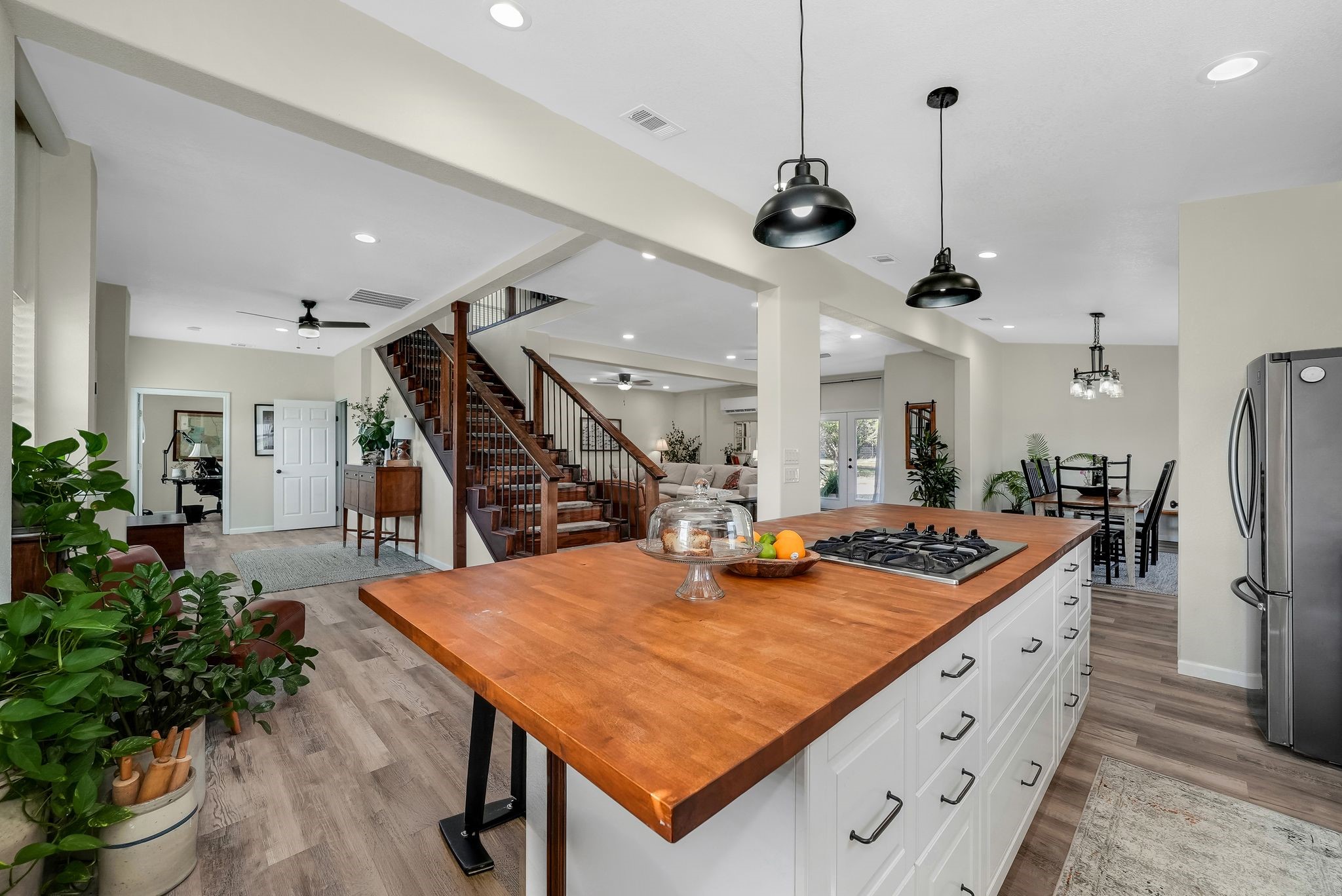 116 Creekview Drive