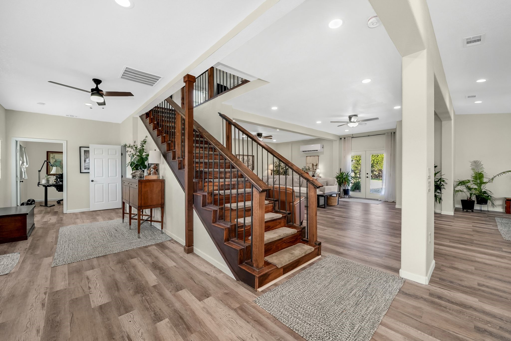 116 Creekview Drive