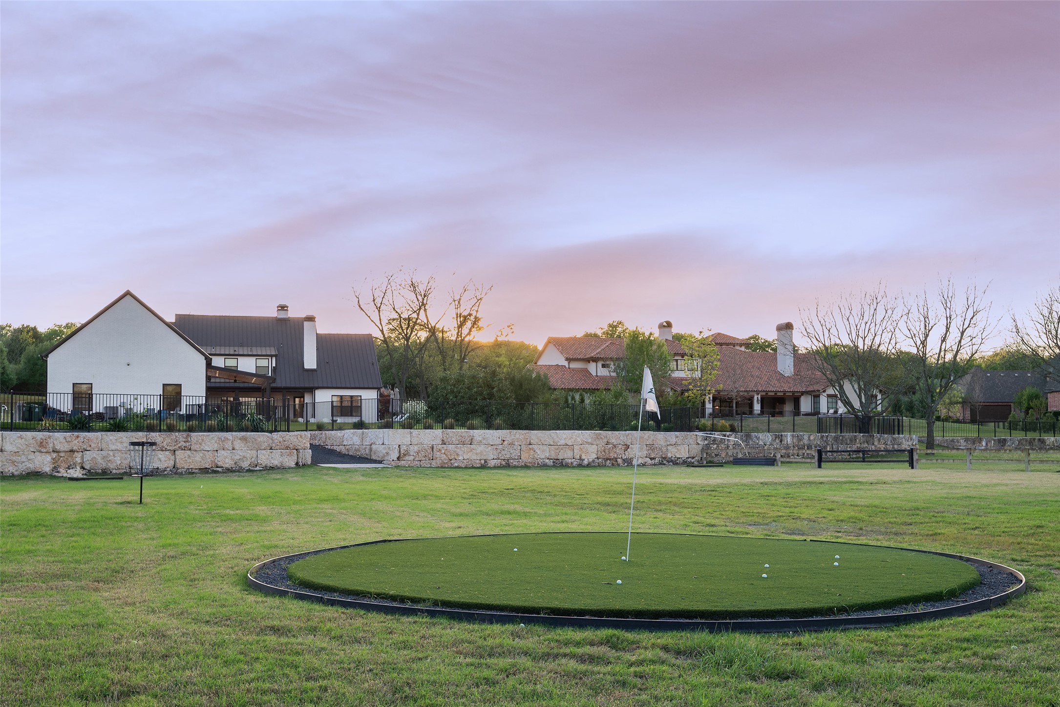 1411 Red Oak Trail