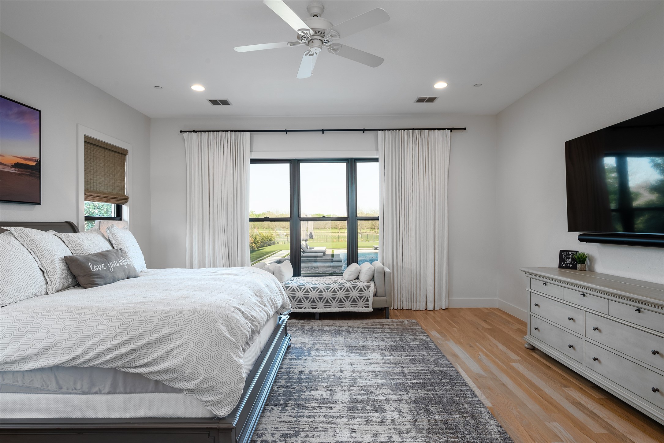 1411 Red Oak Trail