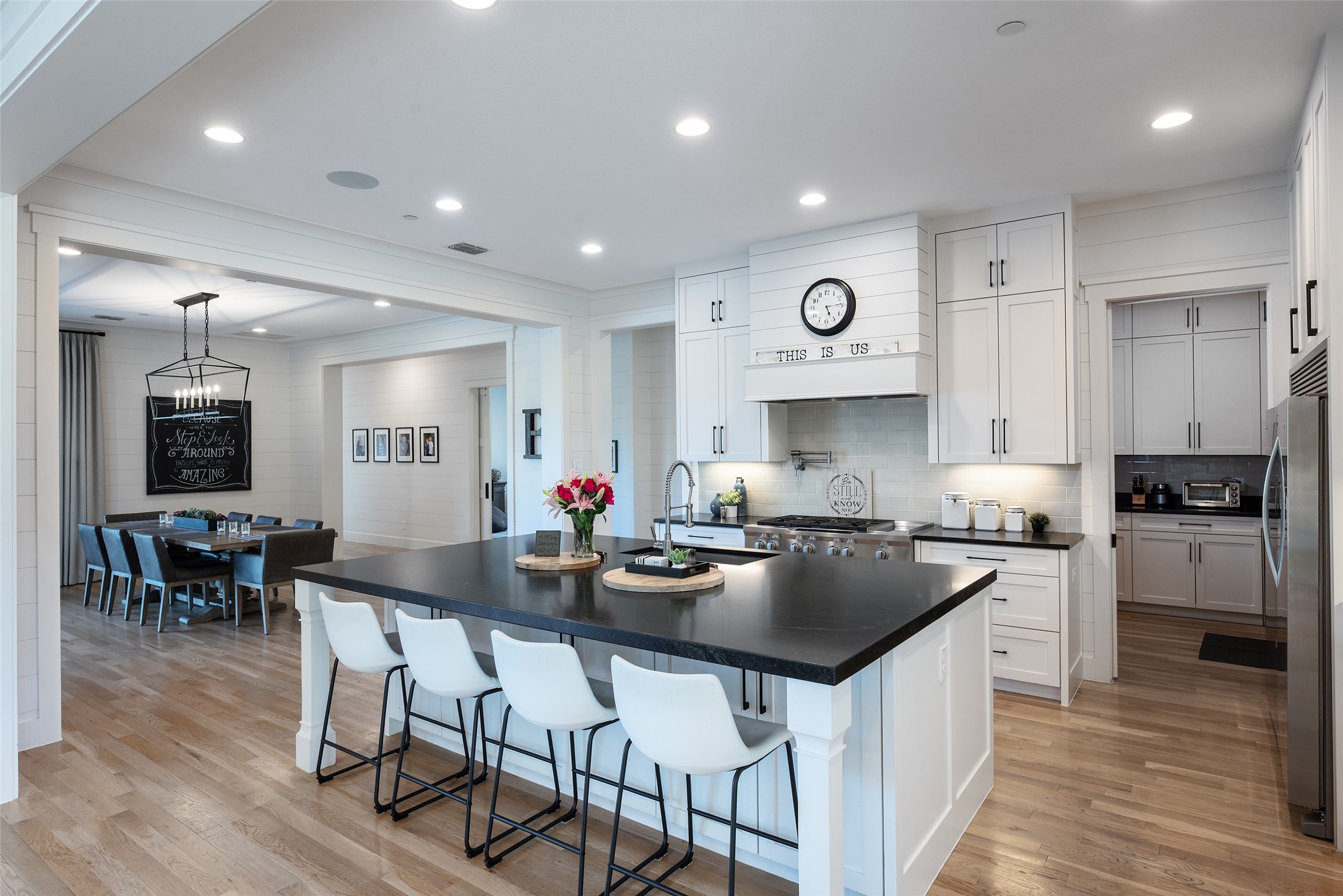 1411 Red Oak Trail