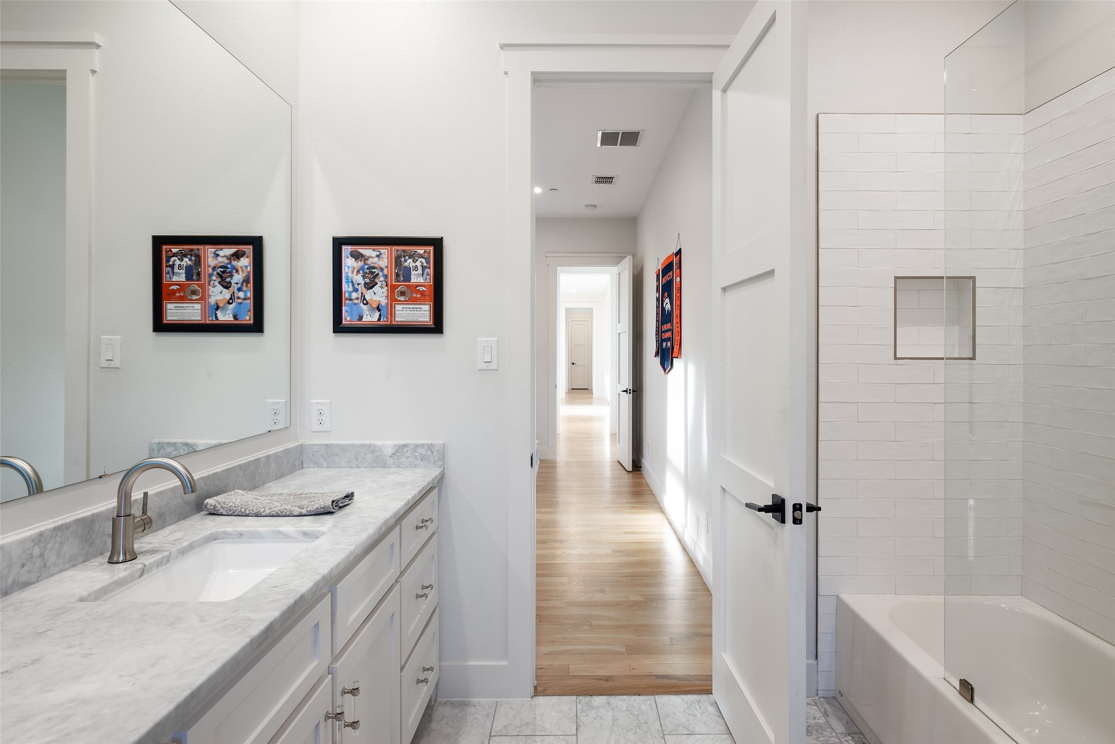 1411 Red Oak Trail