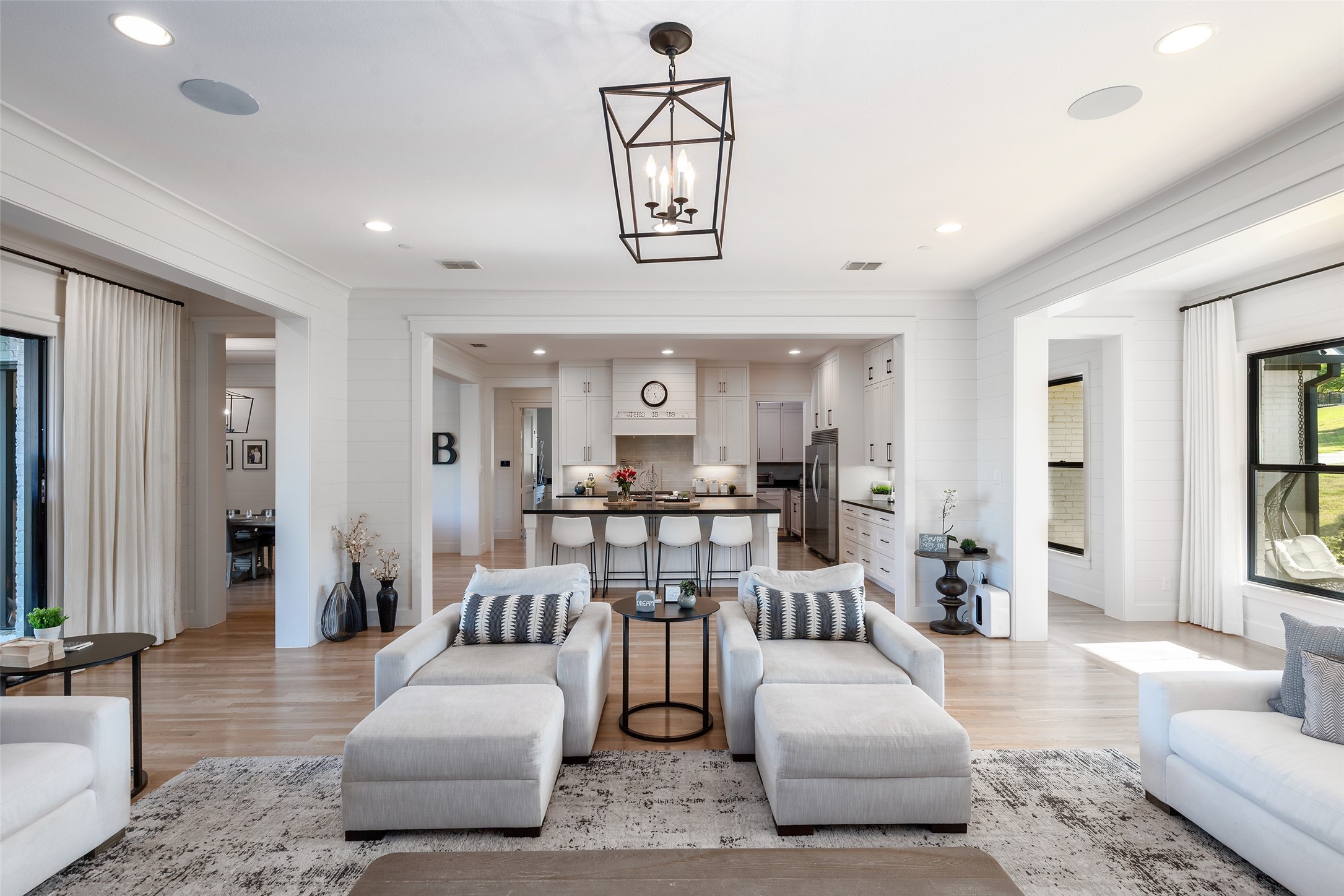 1411 Red Oak Trail
