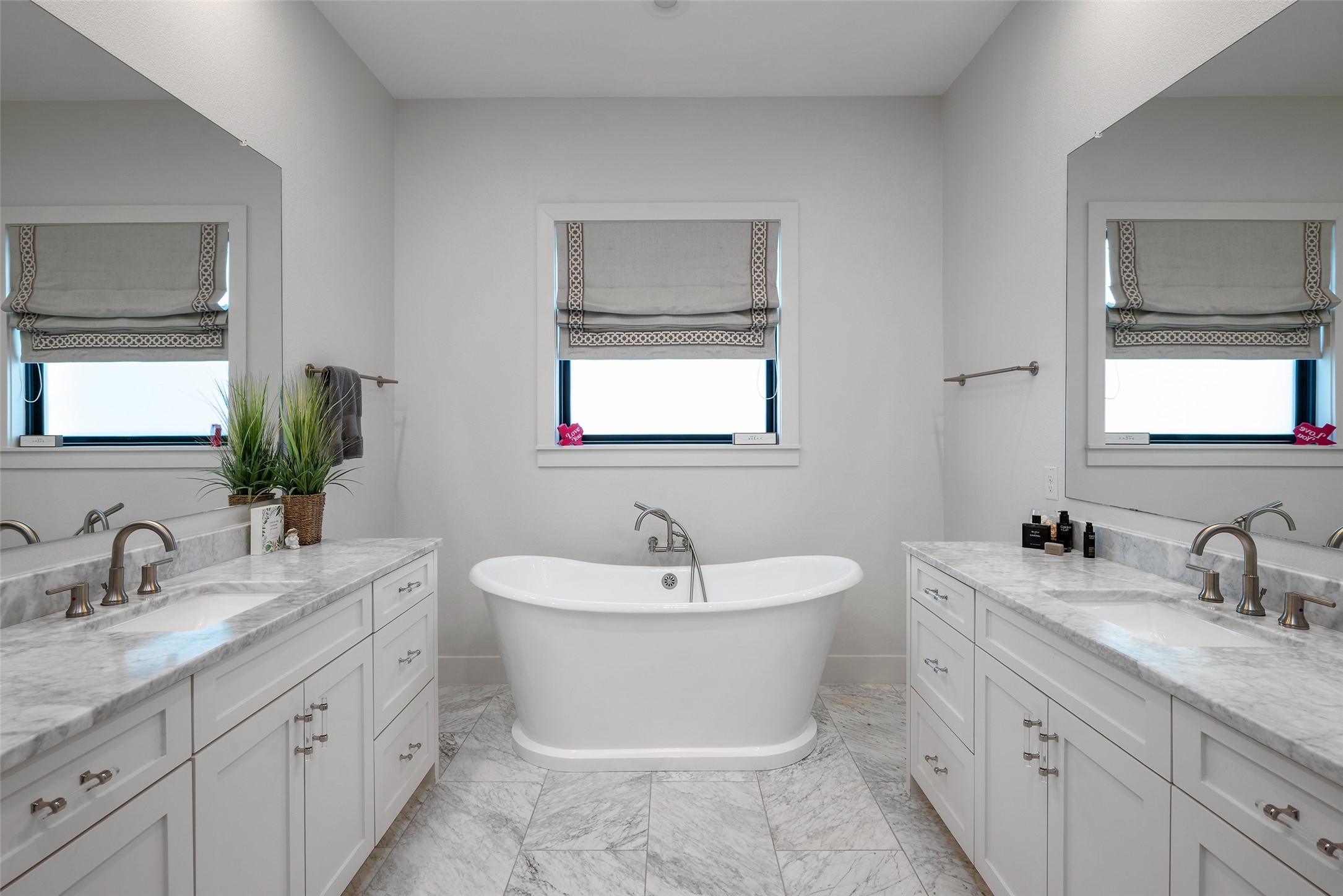 1411 Red Oak Trail