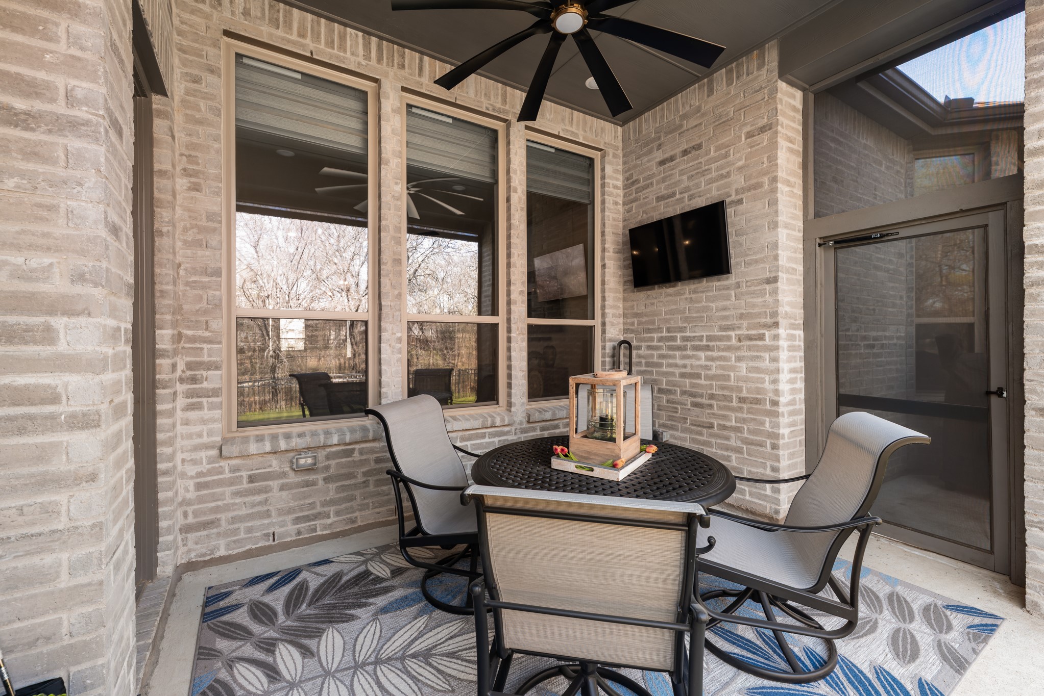 4629 White Oak Lane