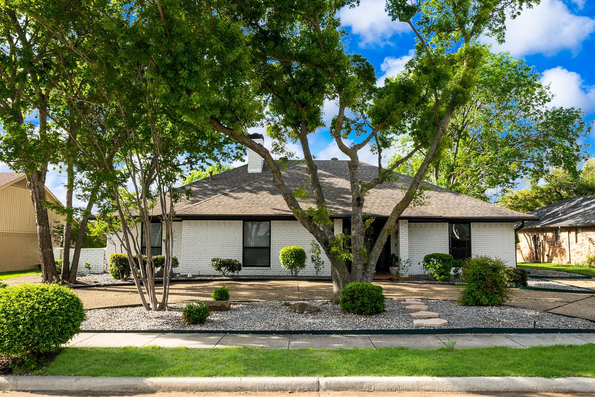 2516 Belmont Place