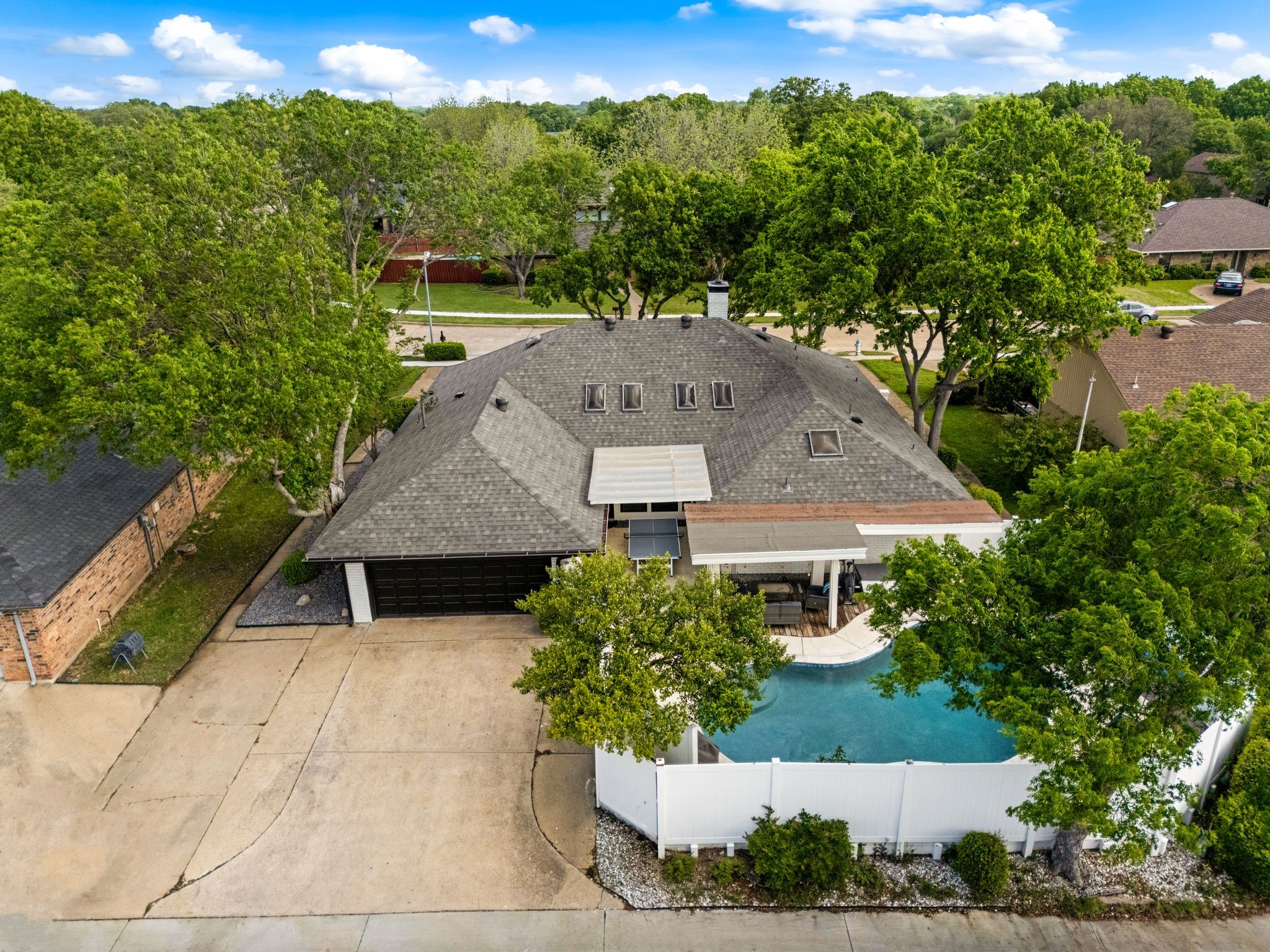 2516 Belmont Place