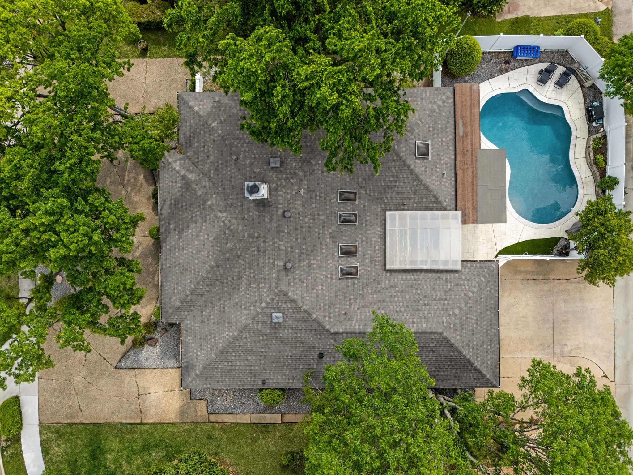 2516 Belmont Place