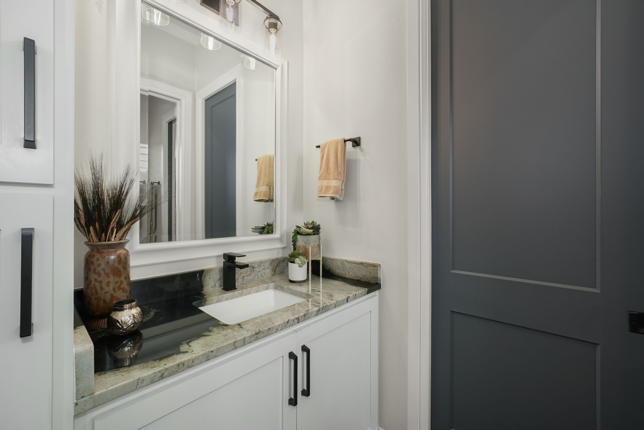 2100 Lake Crest Lane