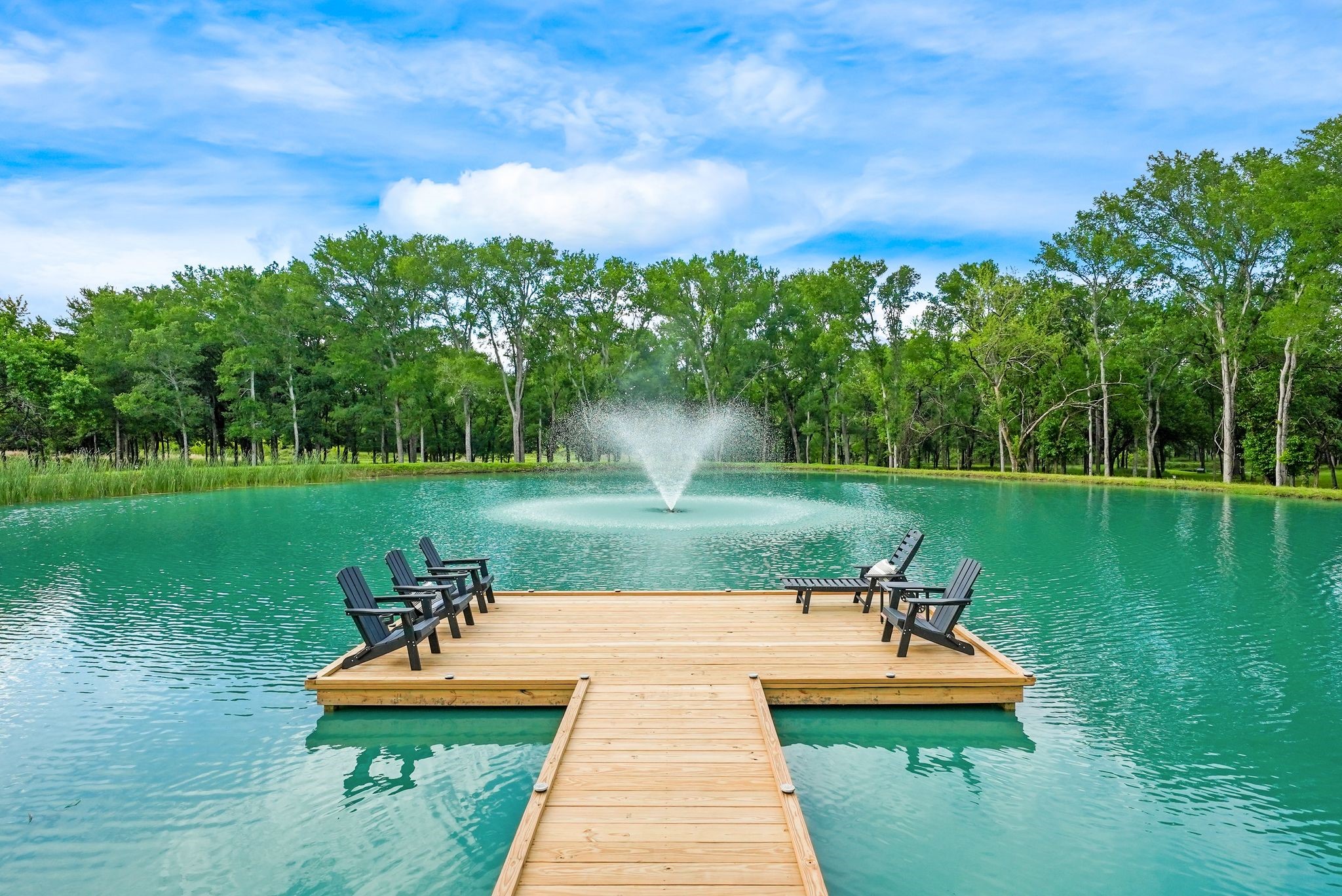 2100 Lake Crest Lane