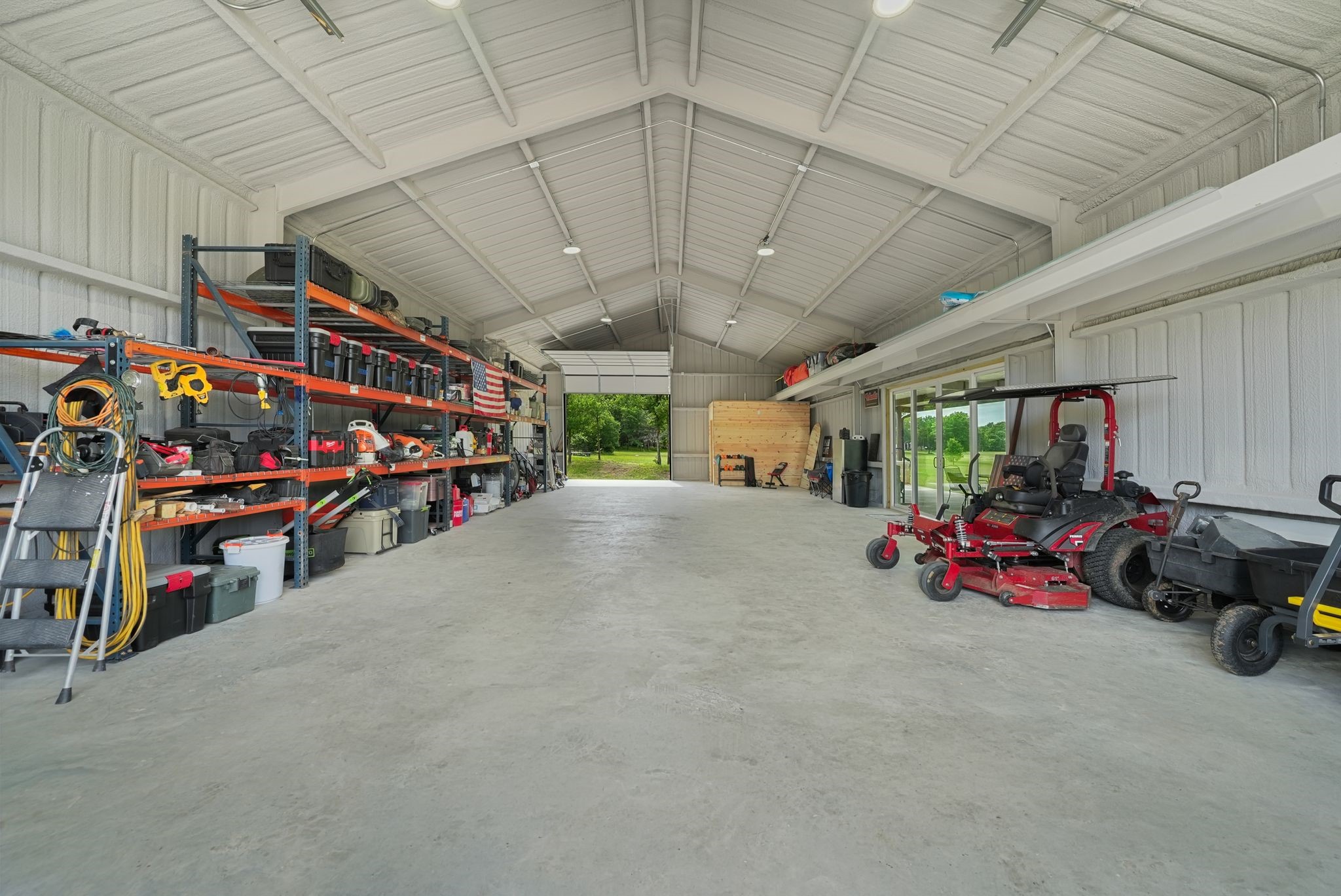 2100 Lake Crest Lane