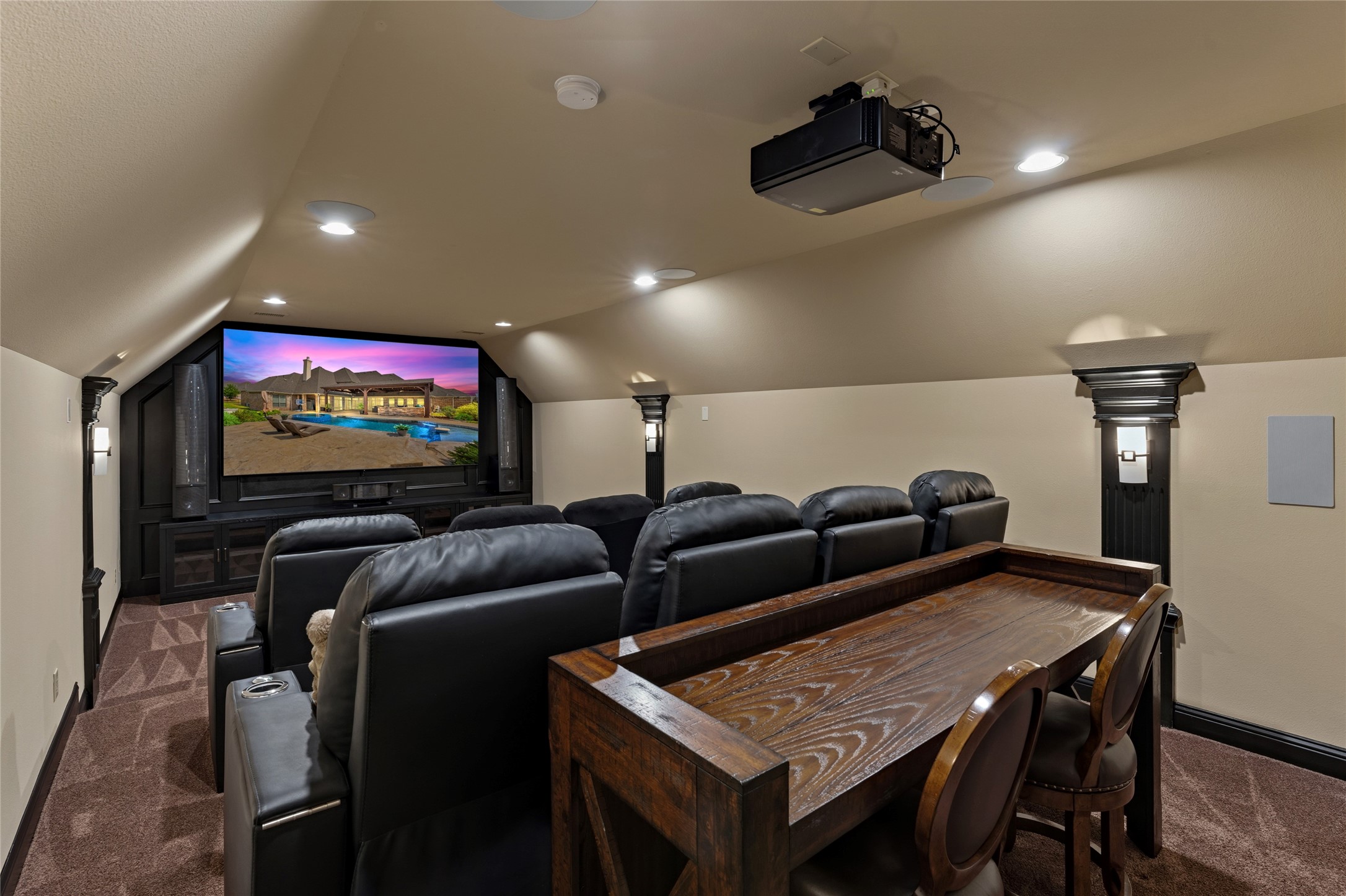 1061 Kingsbridge Lane