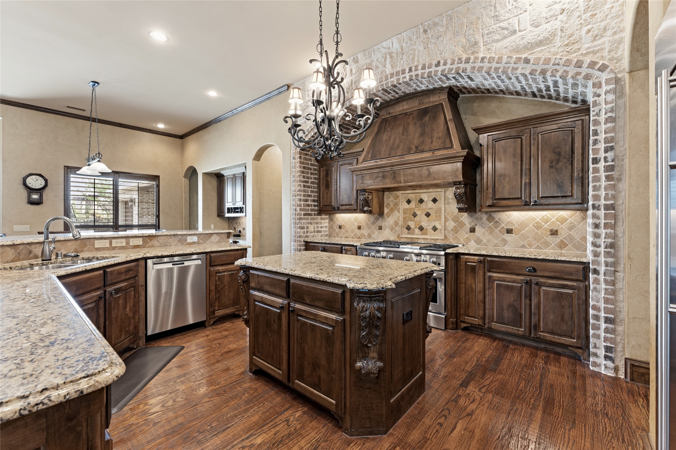 1061 Kingsbridge Lane