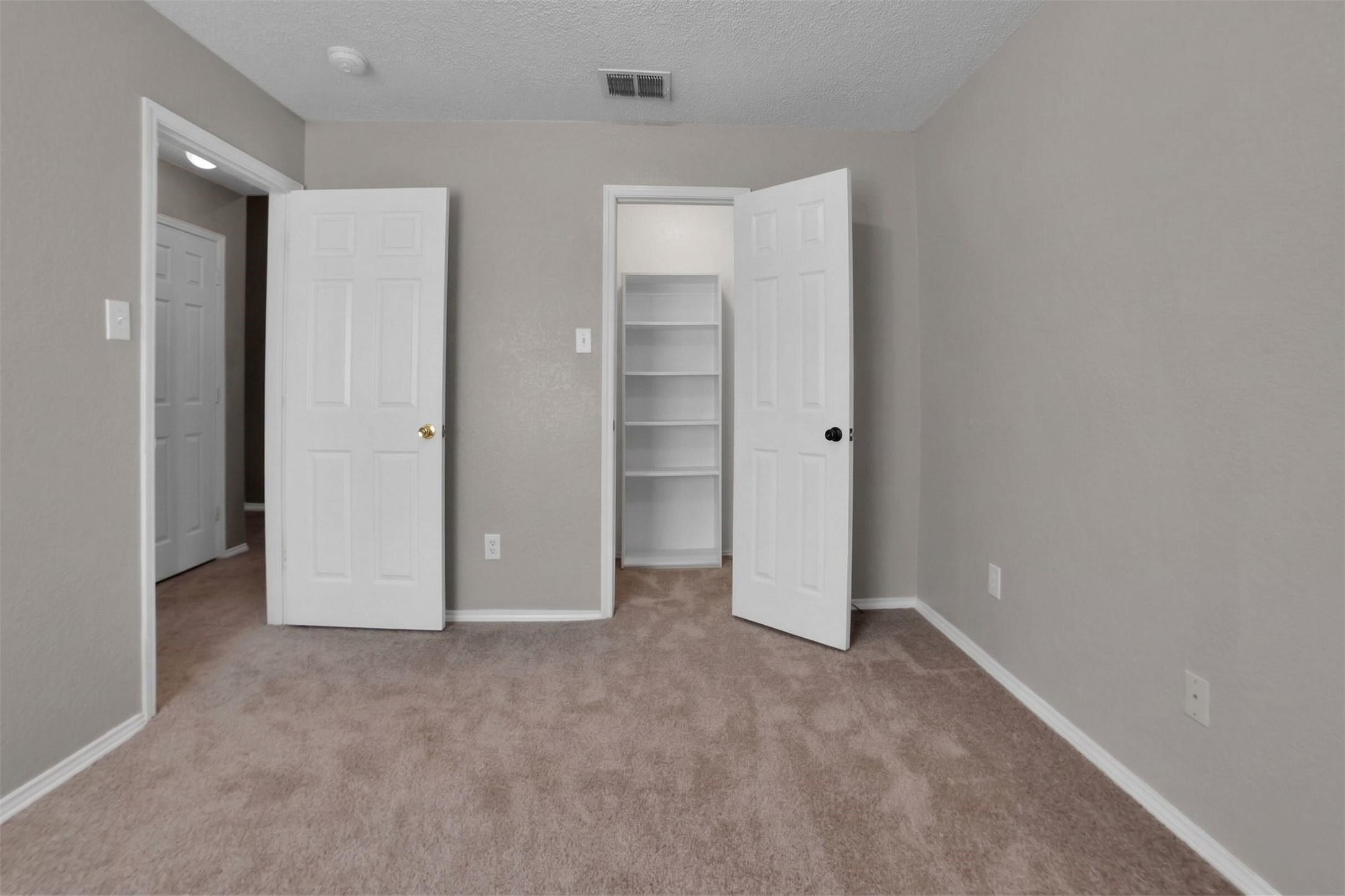 1010 Halifax Lane