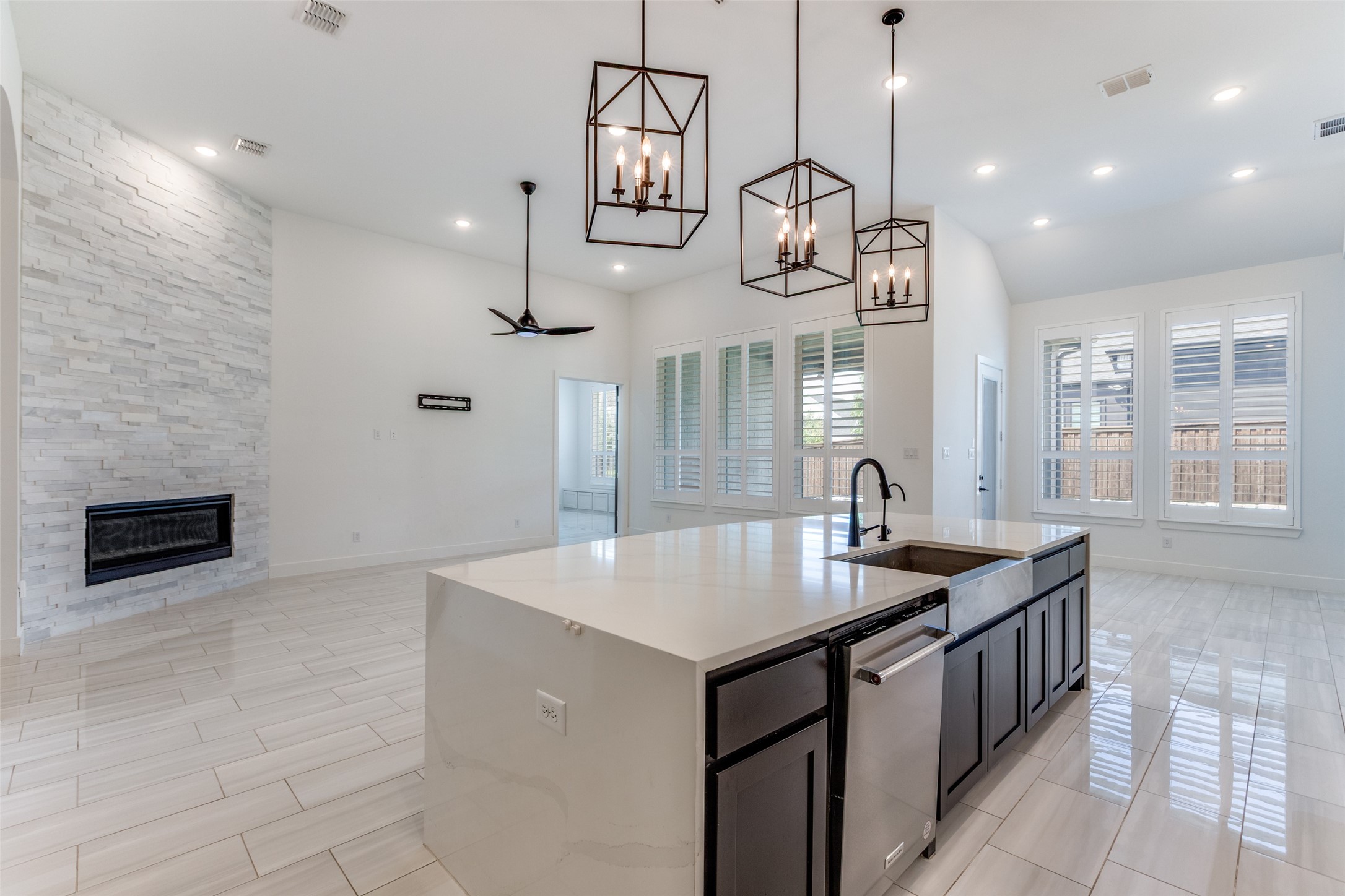 7823 Hoxie Lane