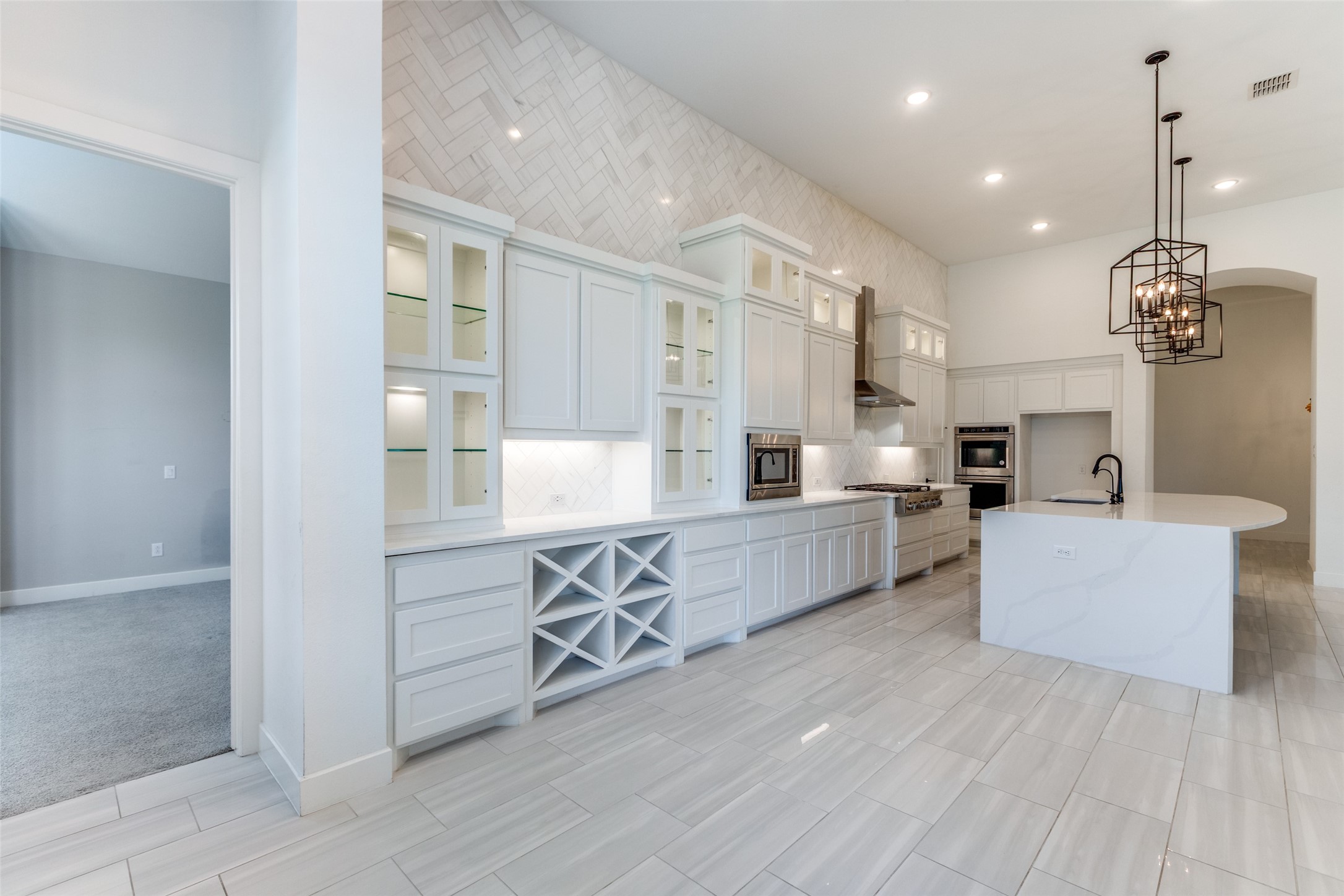 7823 Hoxie Lane
