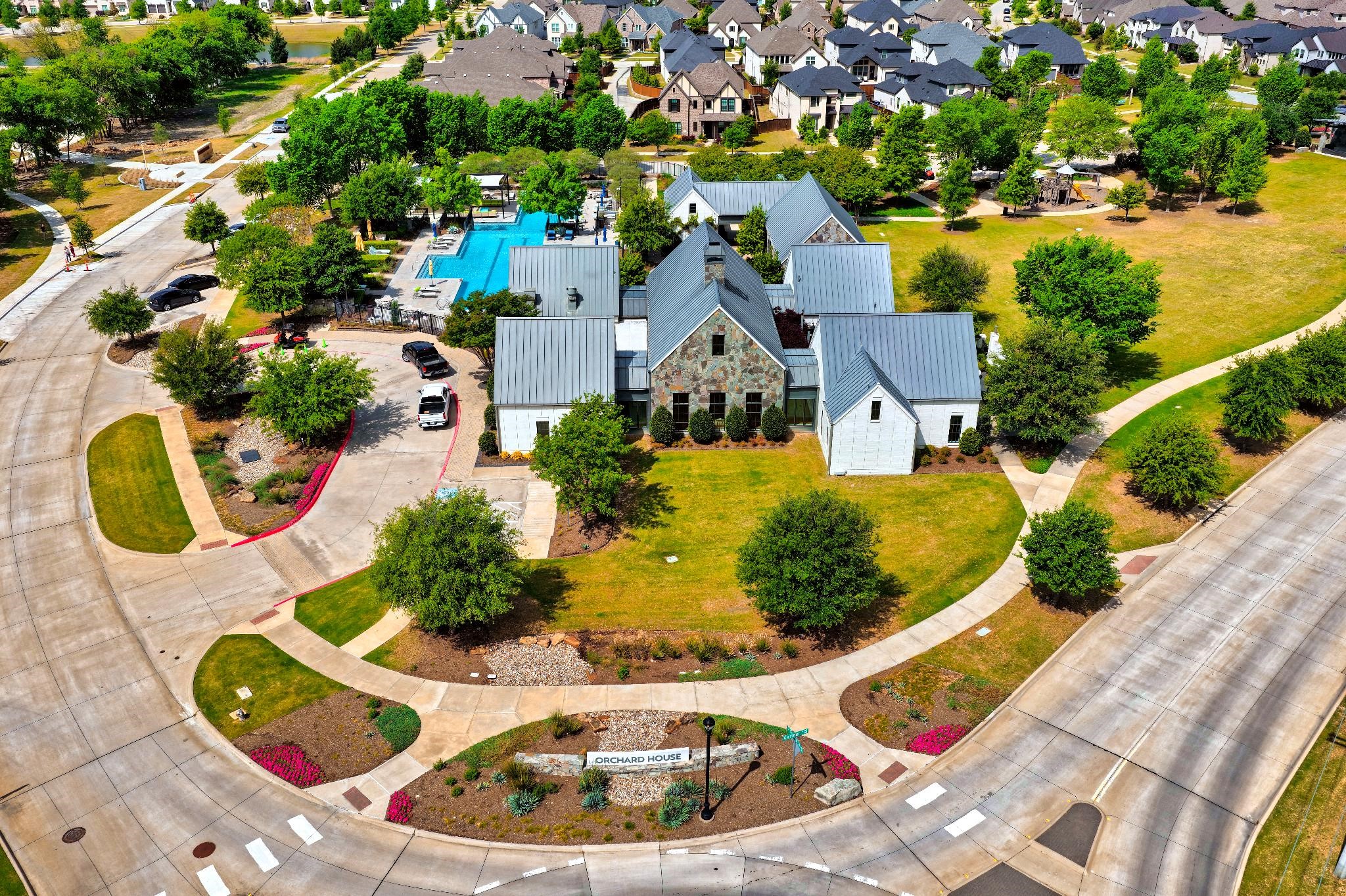 7823 Hoxie Lane