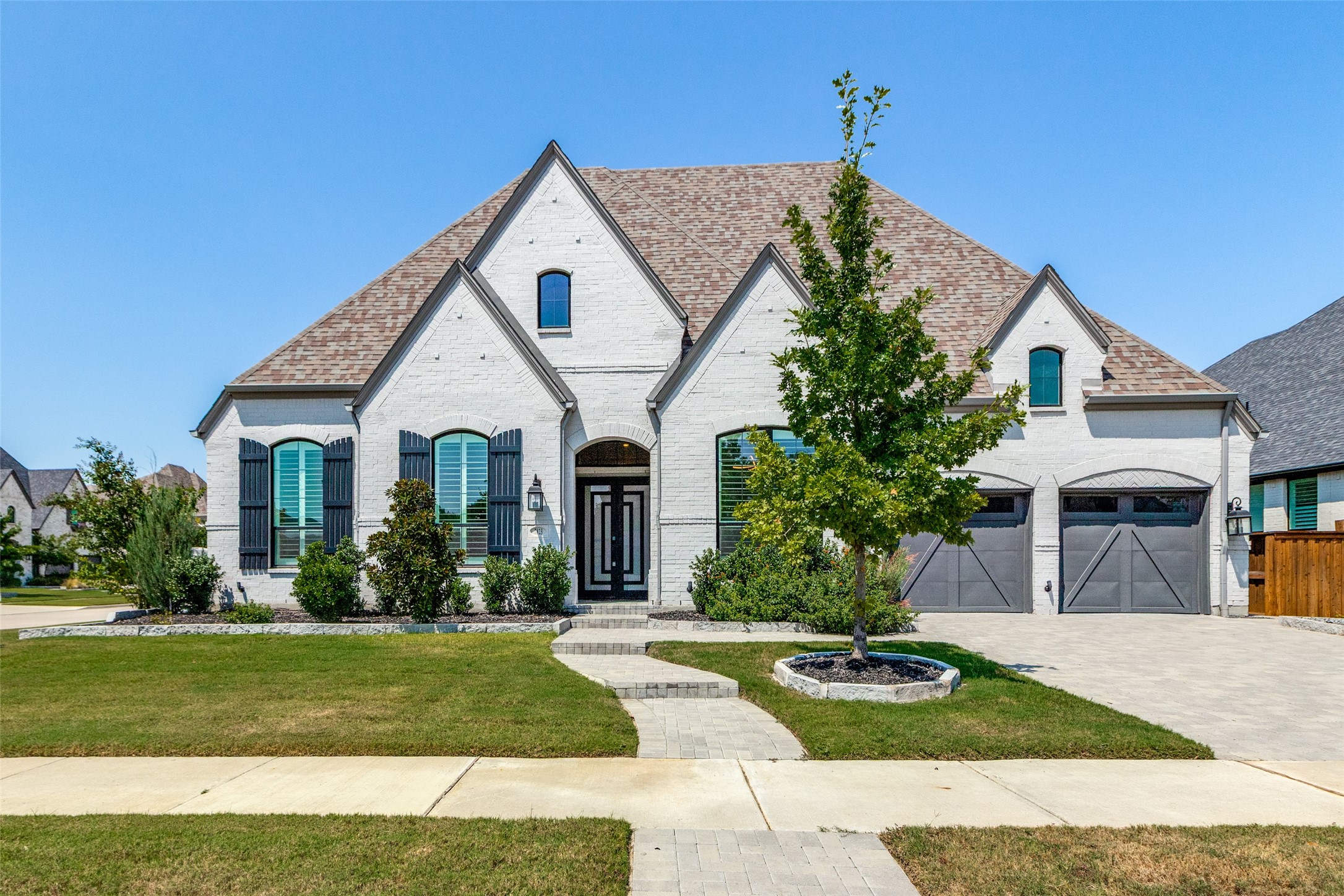 7823 Hoxie Lane