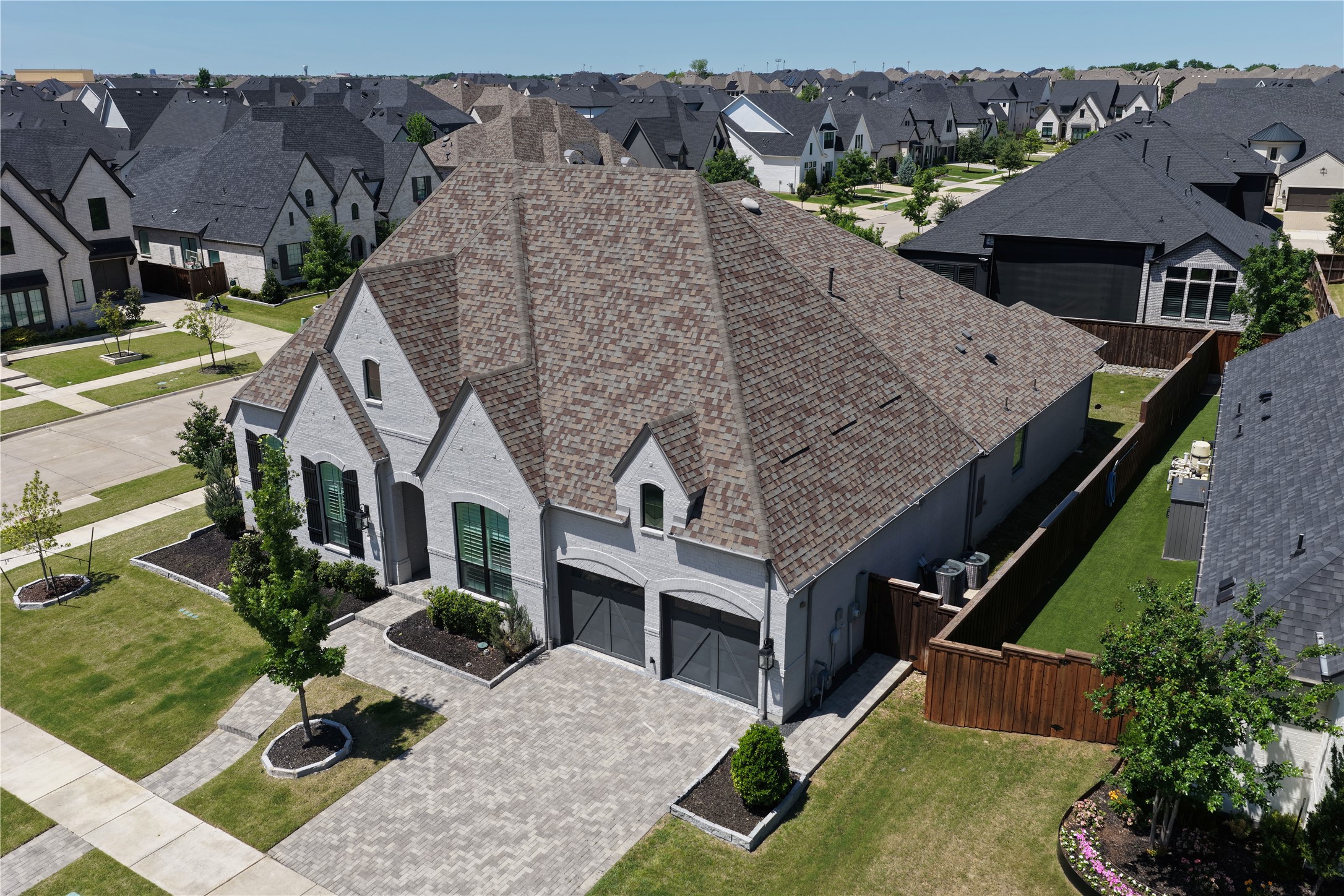 7823 Hoxie Lane