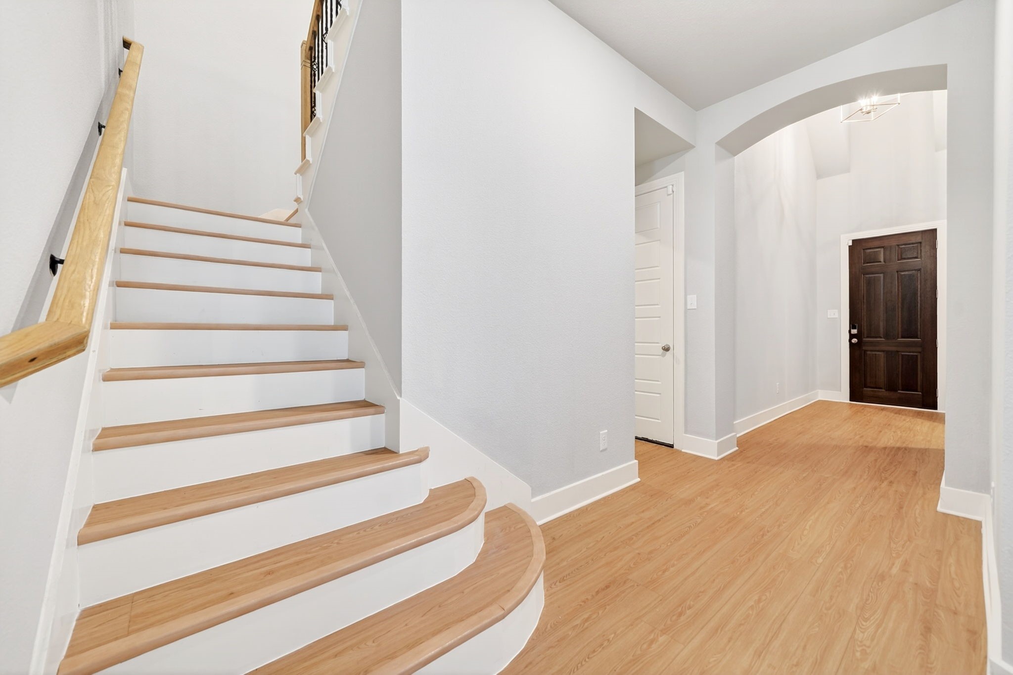 1810 Rhea Court