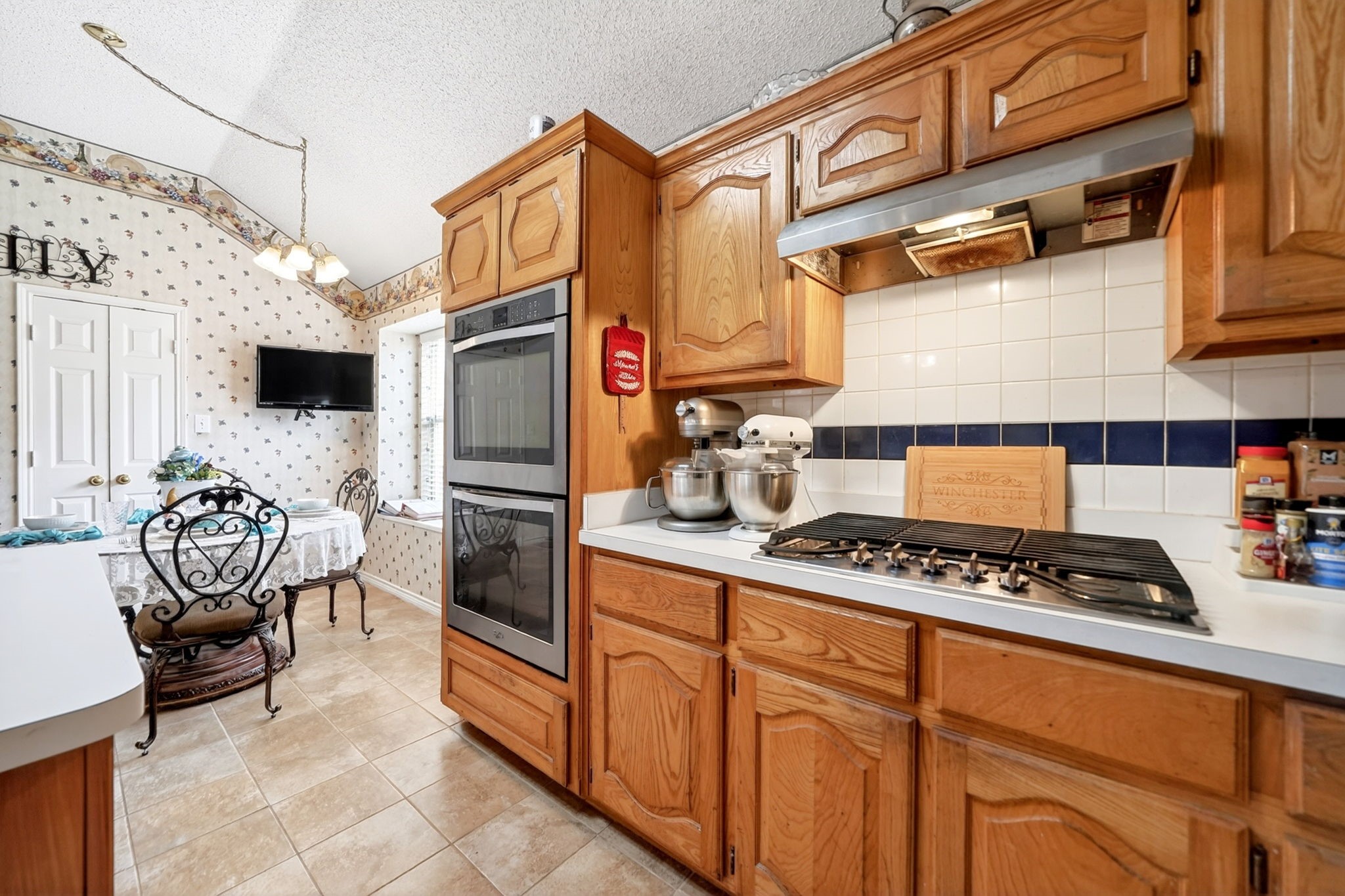 4210 Pointe Loma Drive