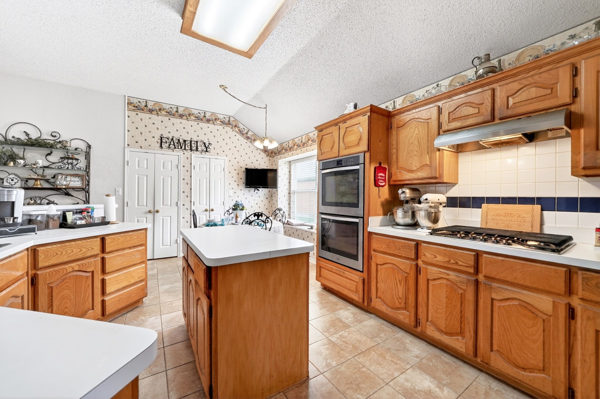 4210 Pointe Loma Drive