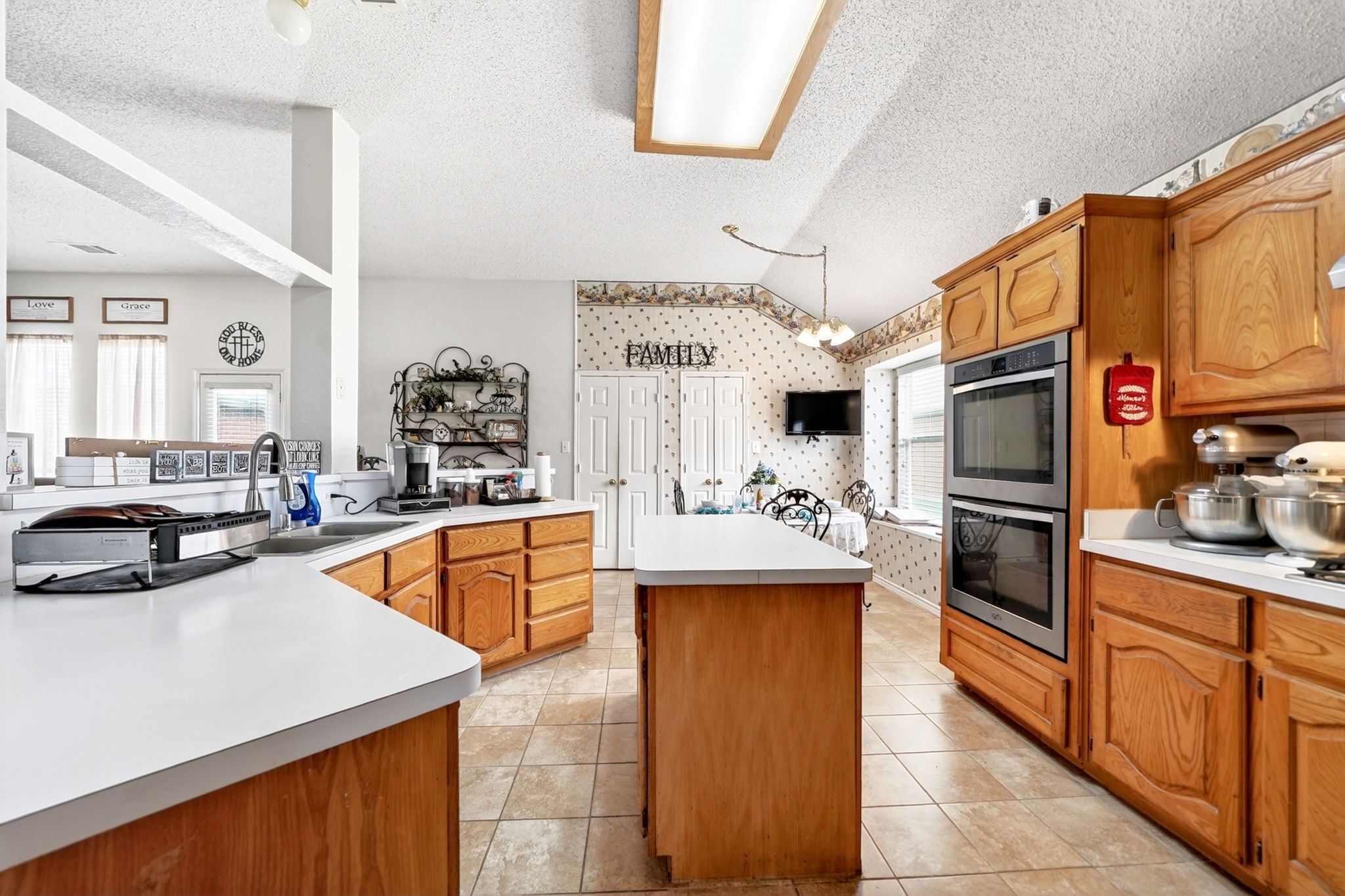 4210 Pointe Loma Drive