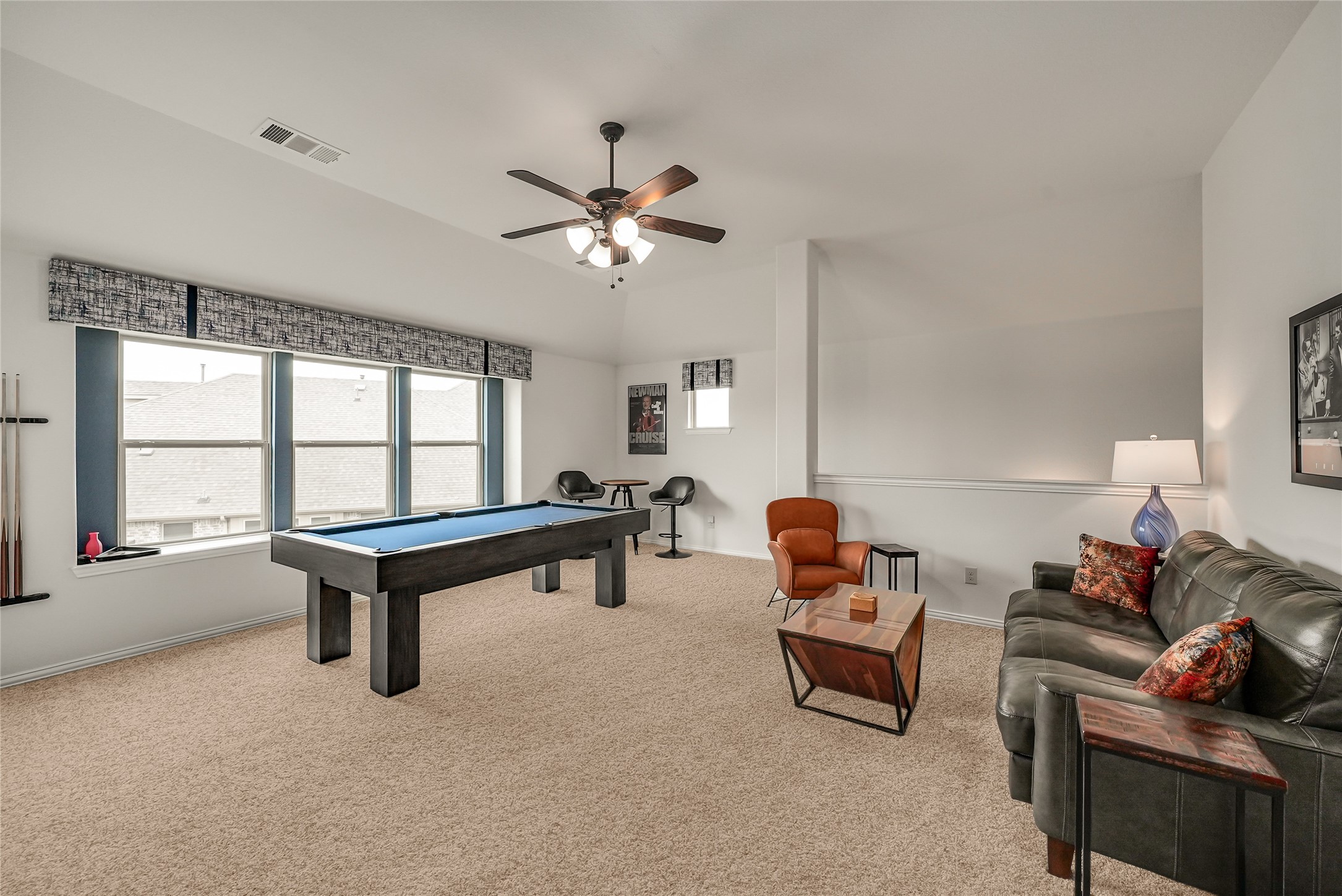 2329 Llano