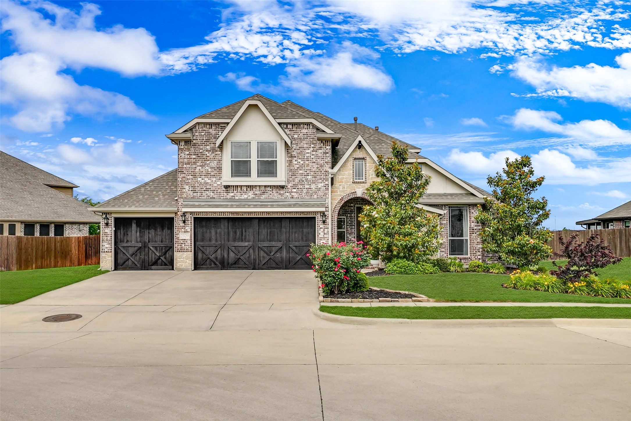 2329 Llano