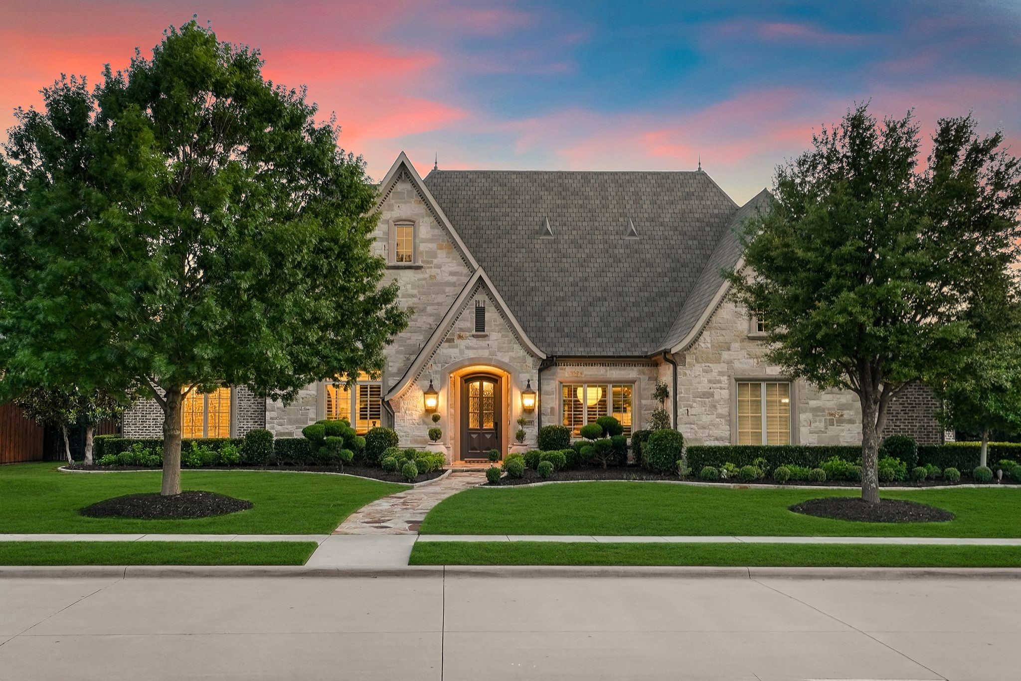 6404 Drawbridge Lane