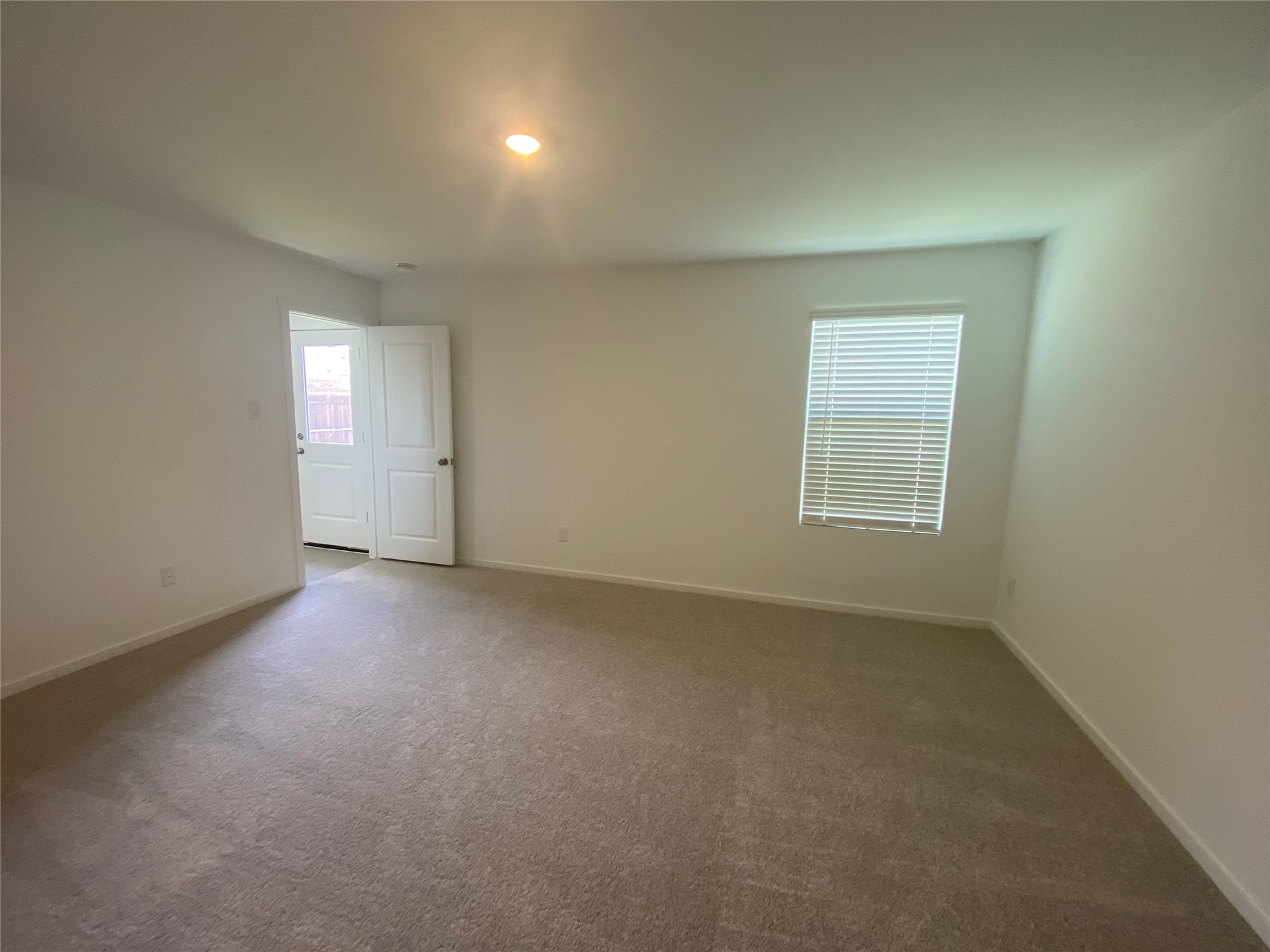 917 Shady Oaks Drive