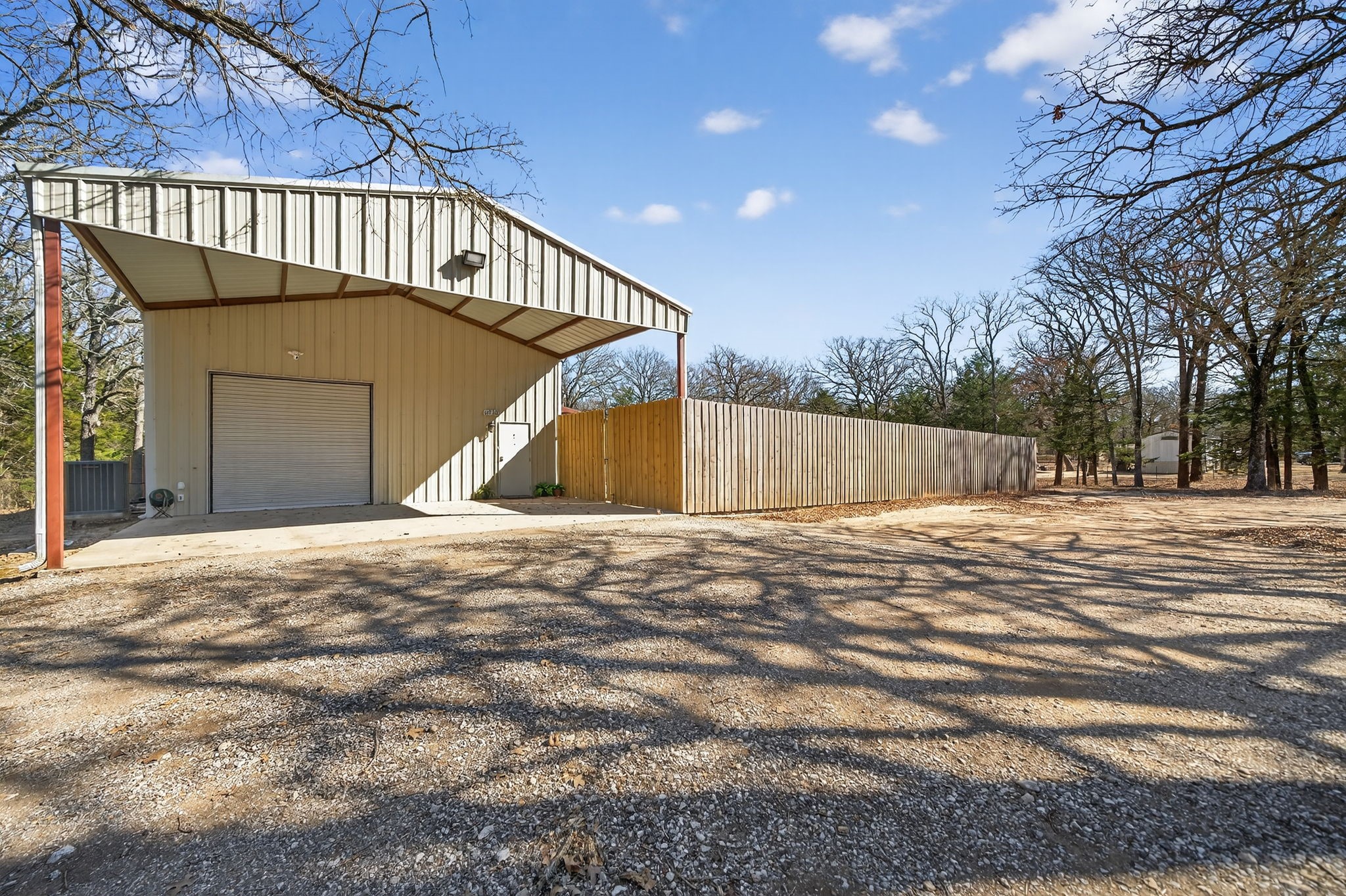 6938 County Road 3512