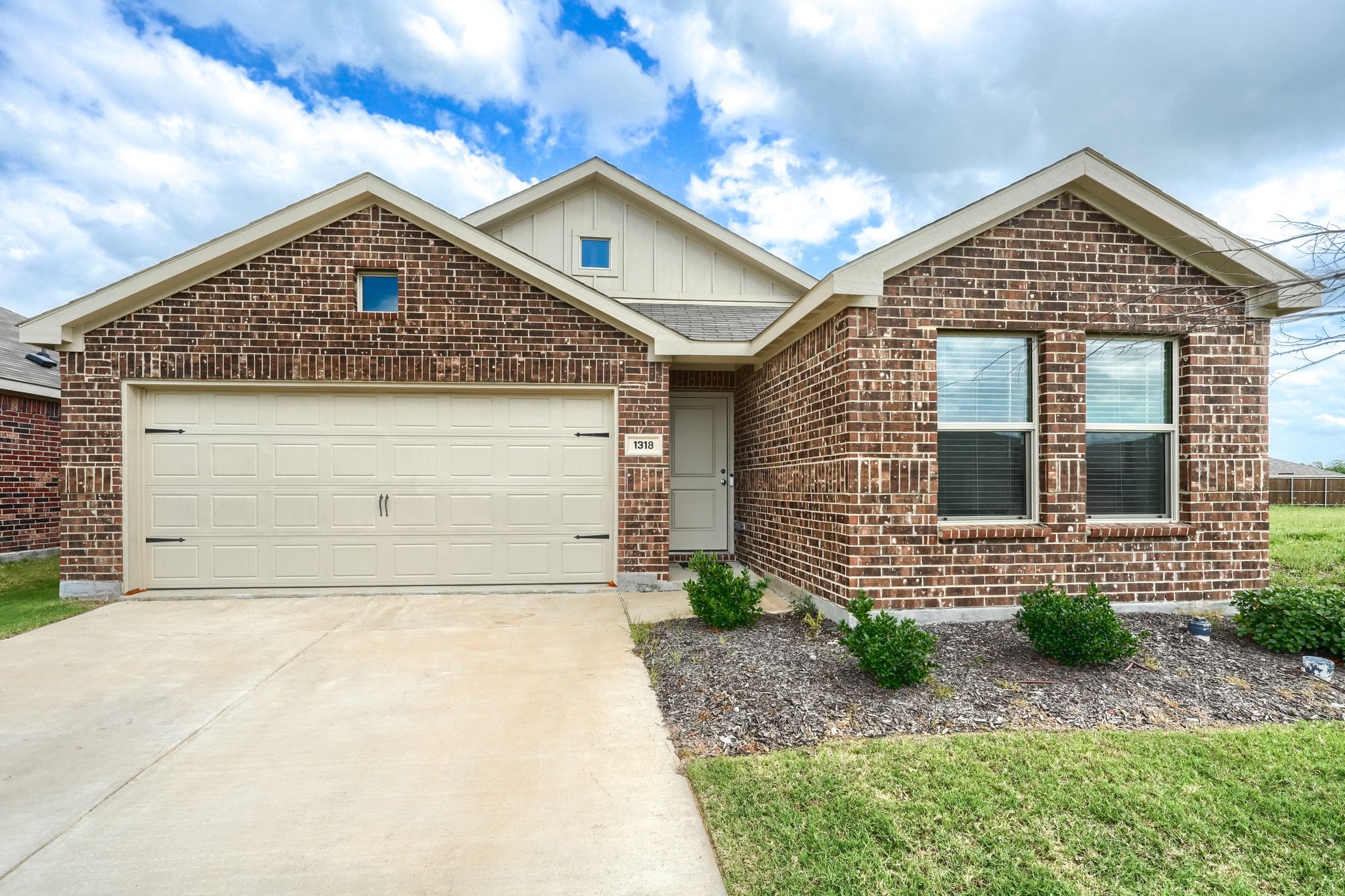 1318 Eldridge Pond Street
