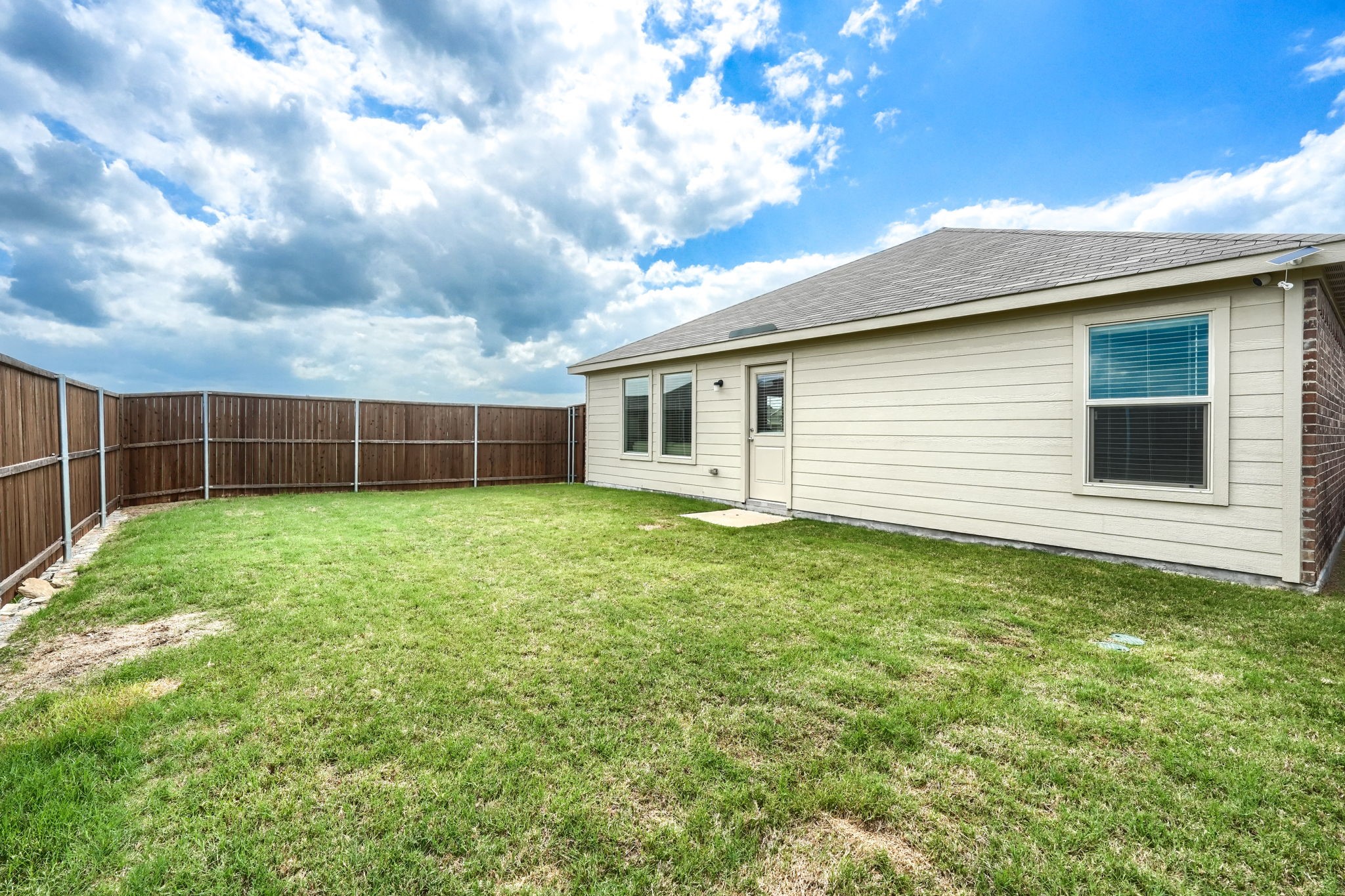 1318 Eldridge Pond Street